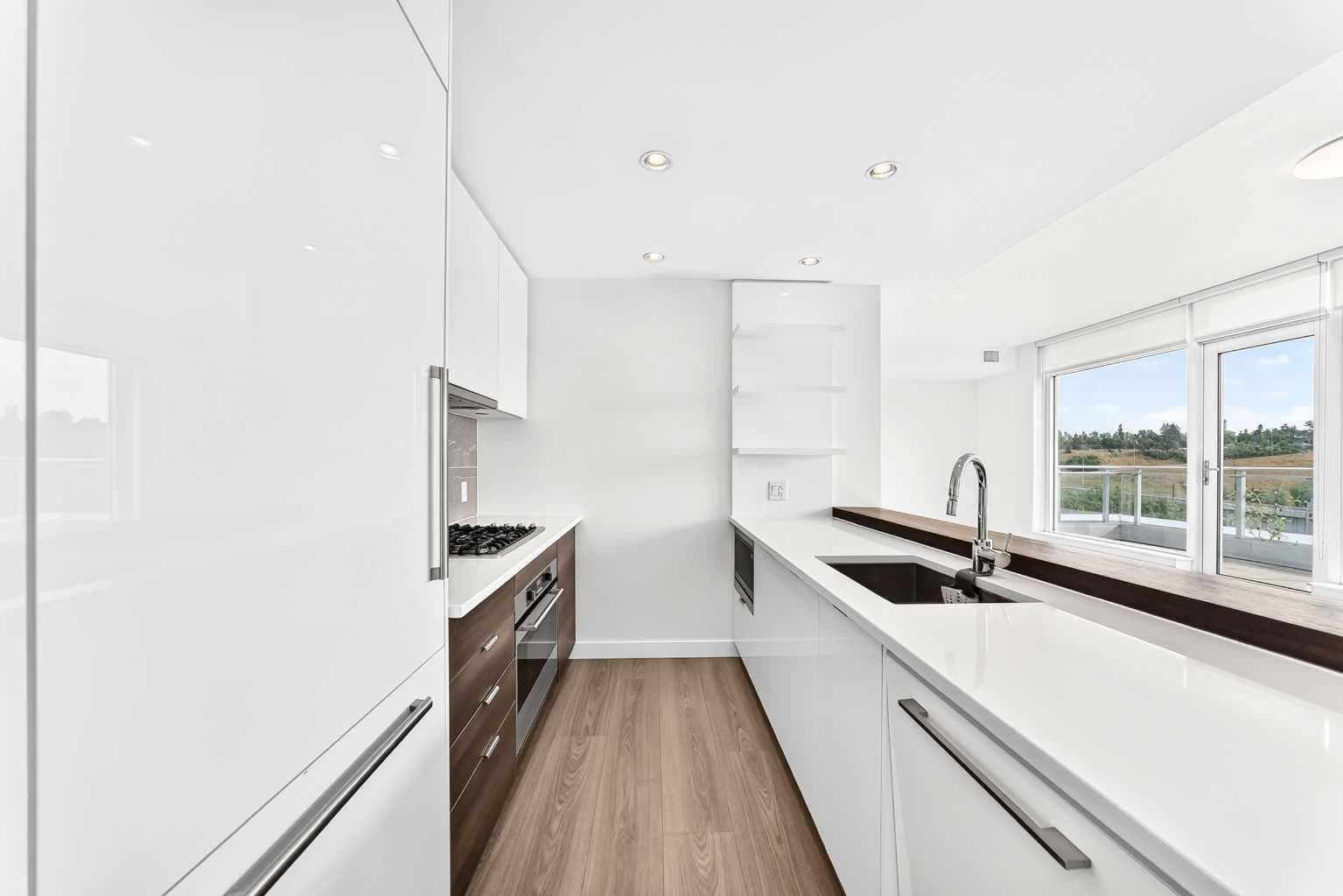 803, 118 Waterfront Court SW