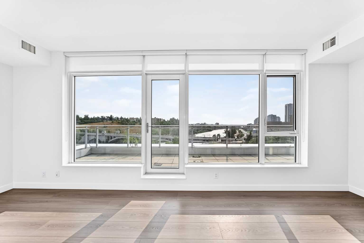803, 118 Waterfront Court SW