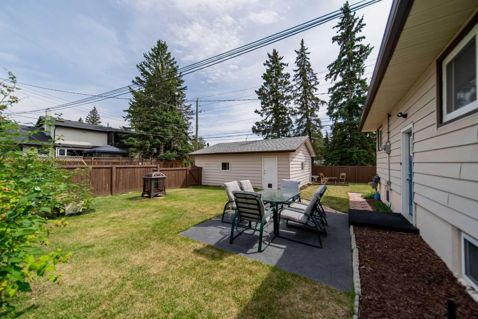 84 Waterloo Drive SW