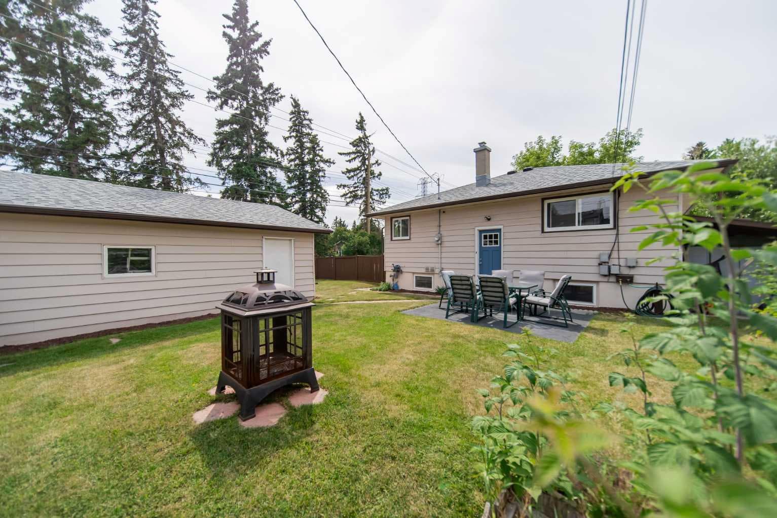 84 Waterloo Drive SW