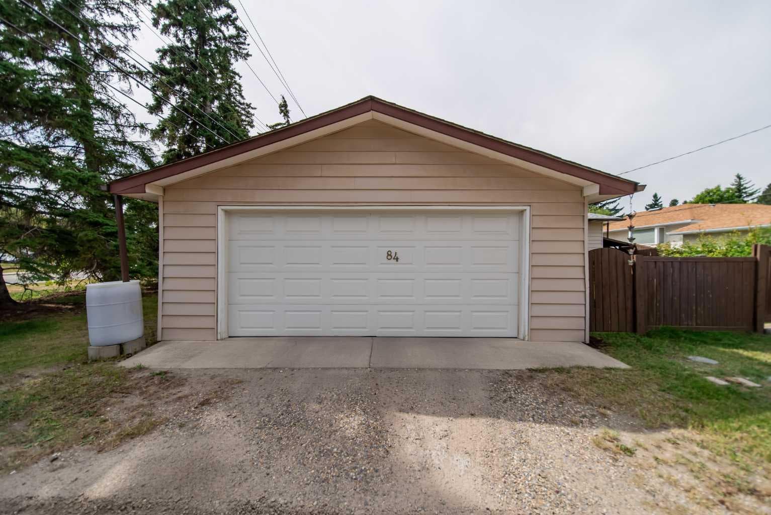 84 Waterloo Drive SW
