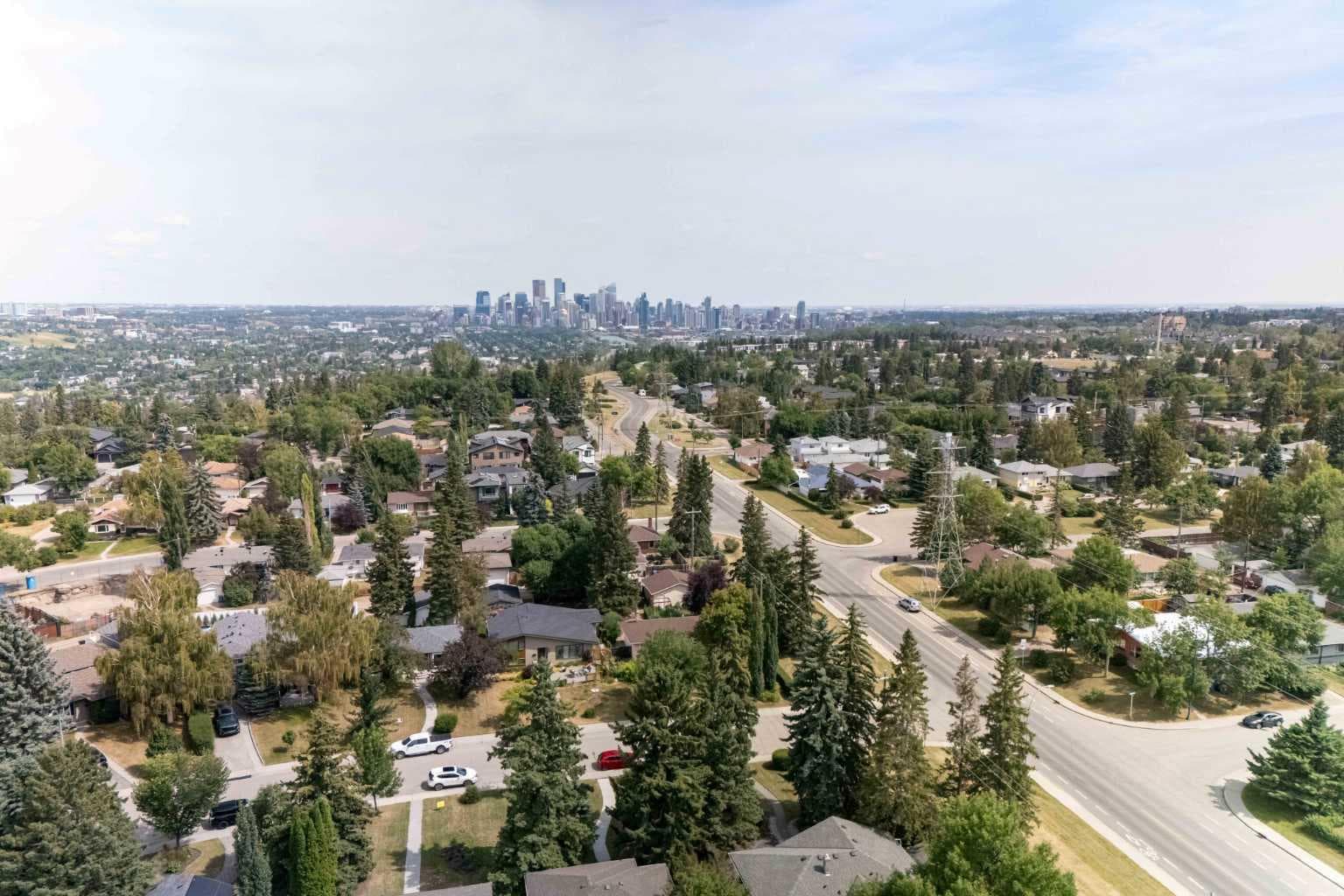 84 Waterloo Drive SW