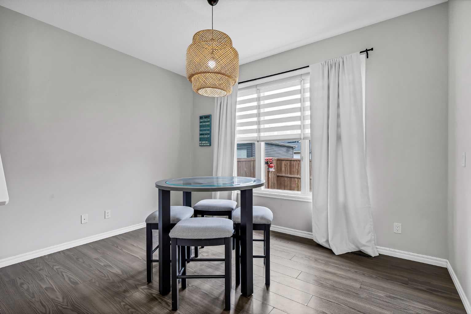 540 Evanston Link NW