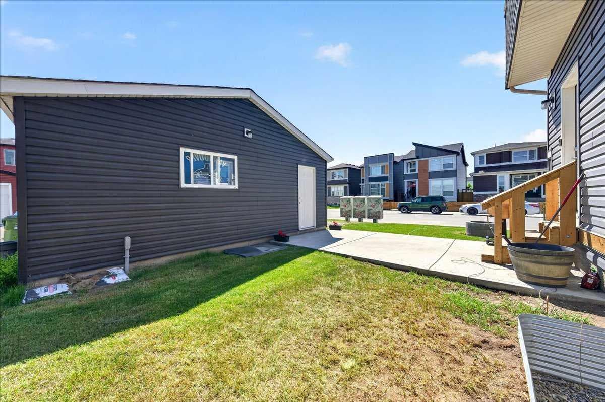 190 Cornerstone Crescent NE