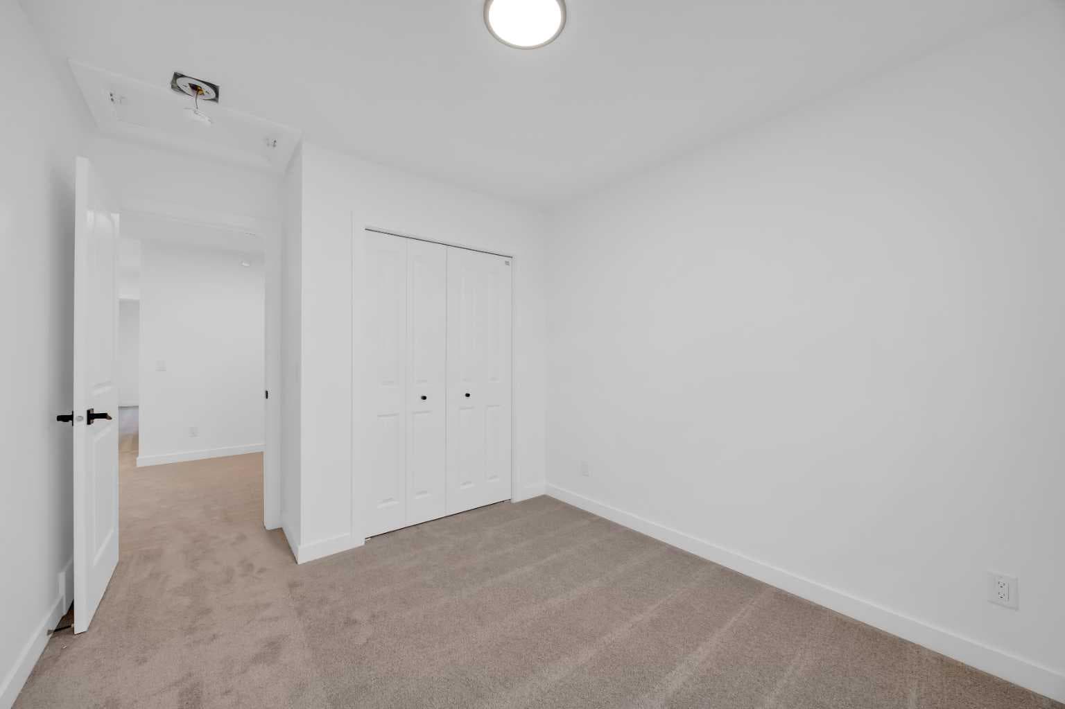 45 Hotchkiss Gardens SE