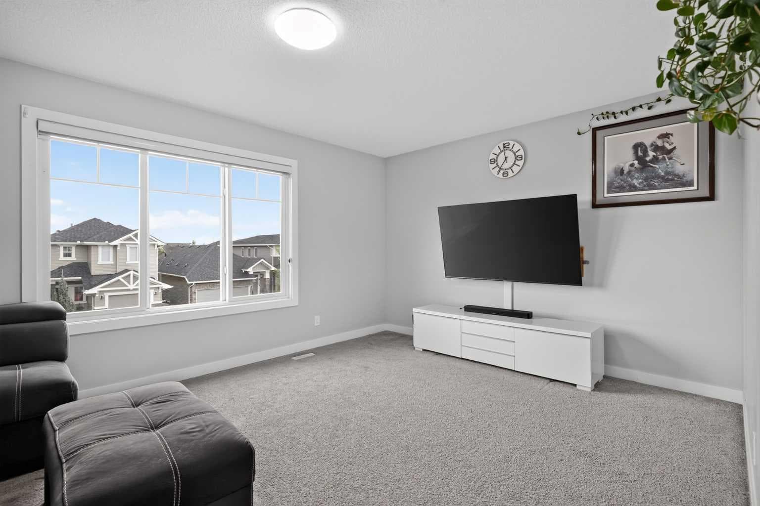 439 Bayview Way SW