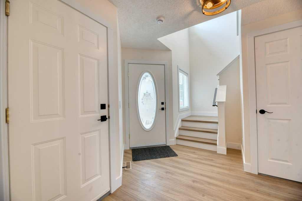 20 Taracove Crescent NE