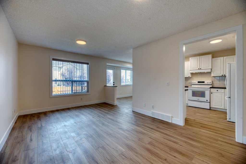 20 Taracove Crescent NE