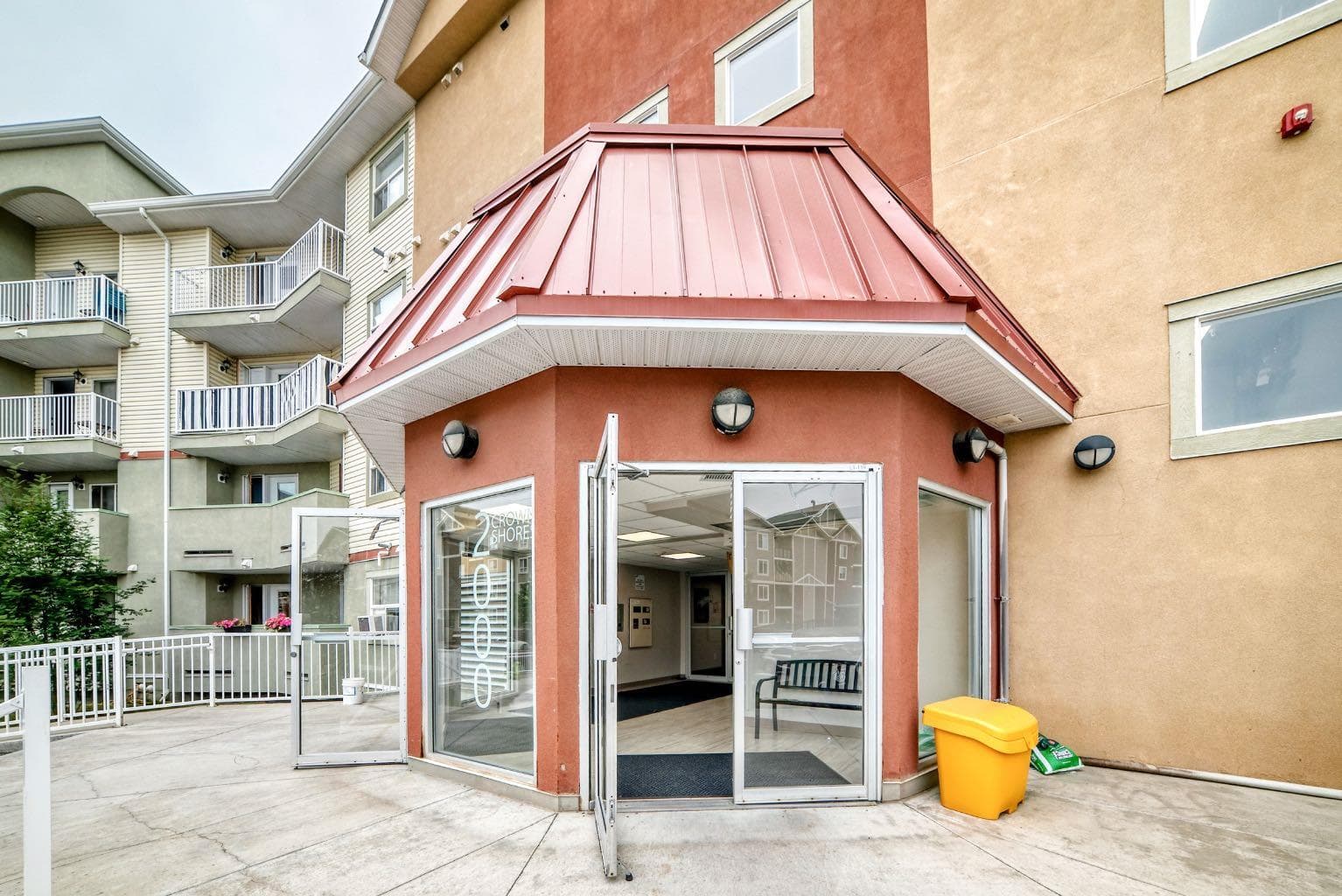 2133, 700 Willowbrook Road NW
