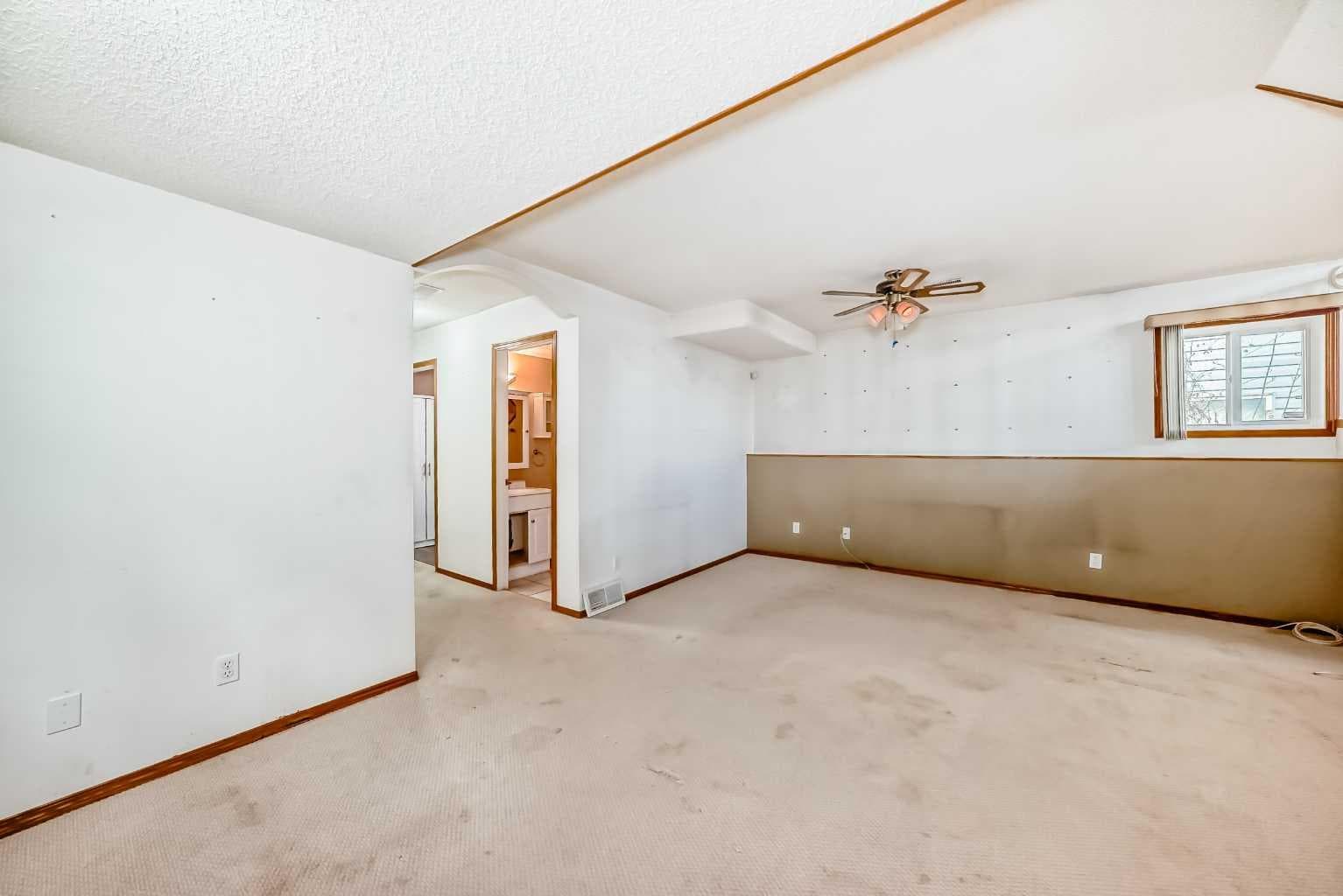 243 Erin Meadow Close 