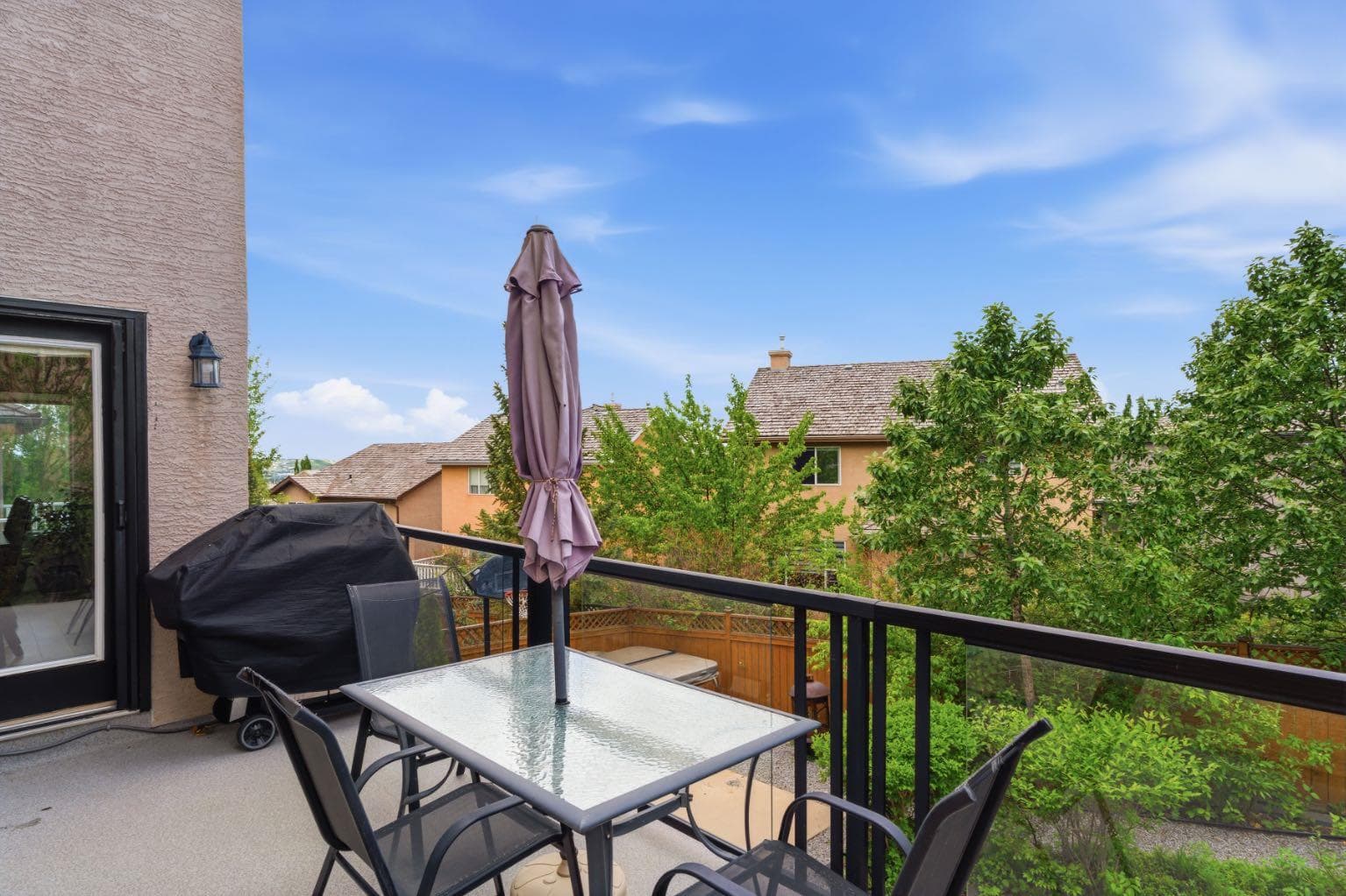 21 Royal Ridge Hill NW