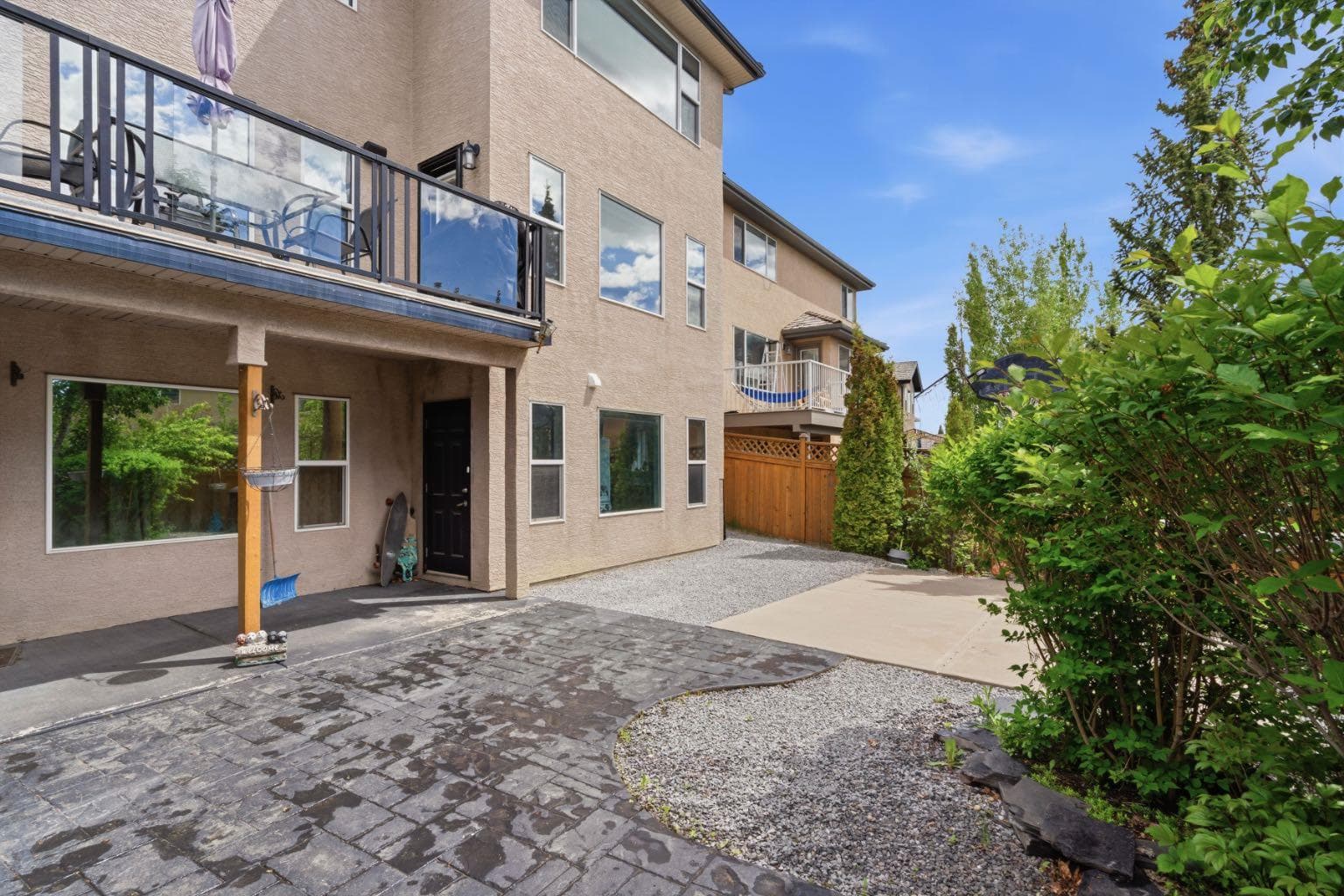 21 Royal Ridge Hill NW