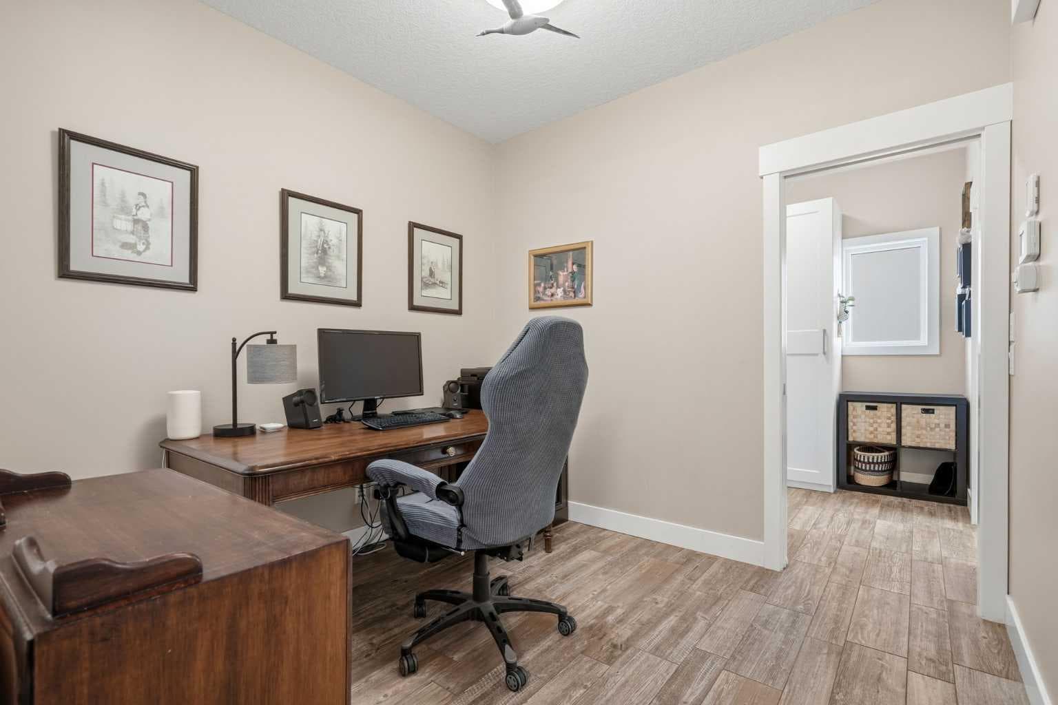 27 Sundown Way 