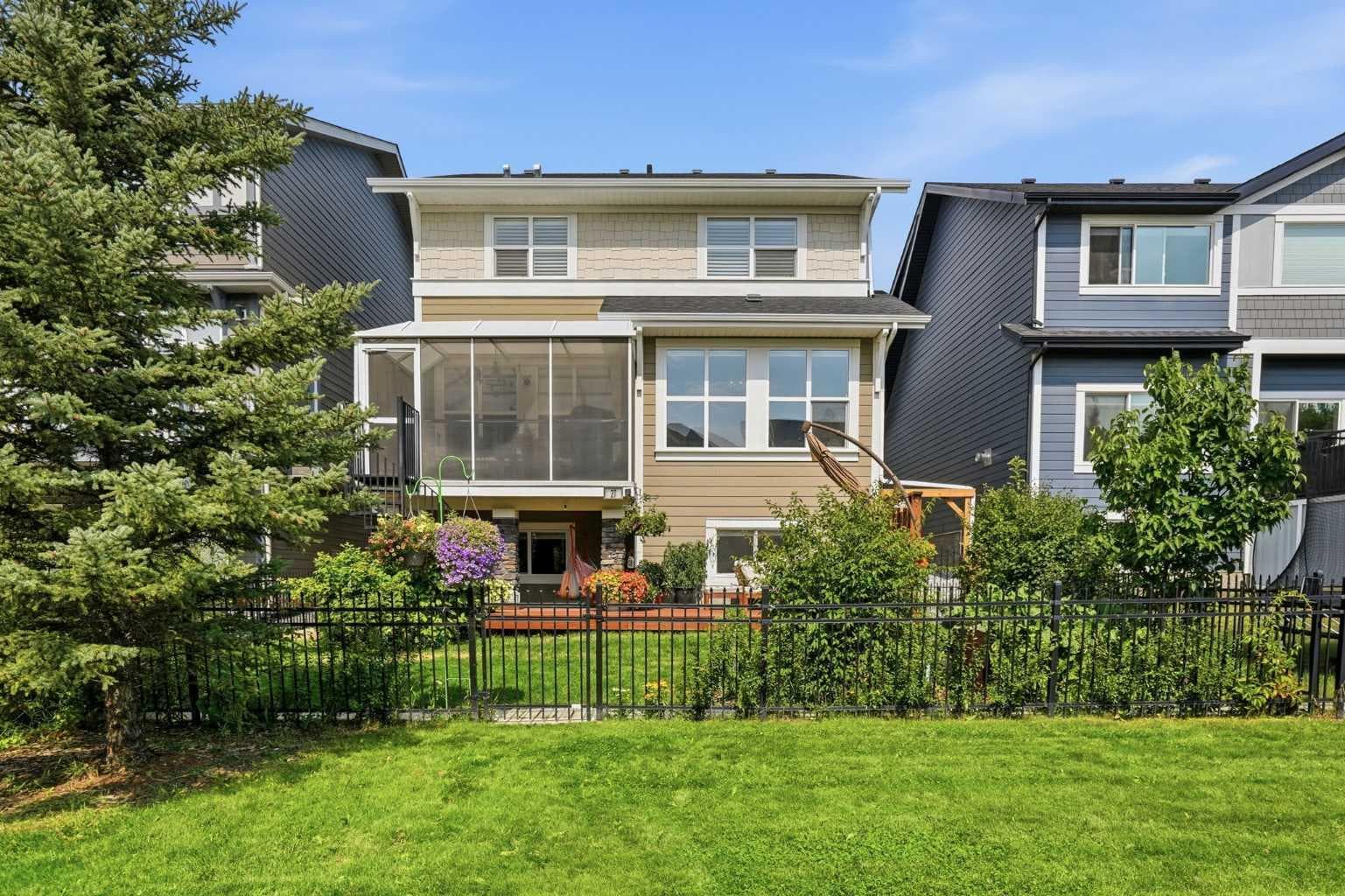 27 Sundown Way 