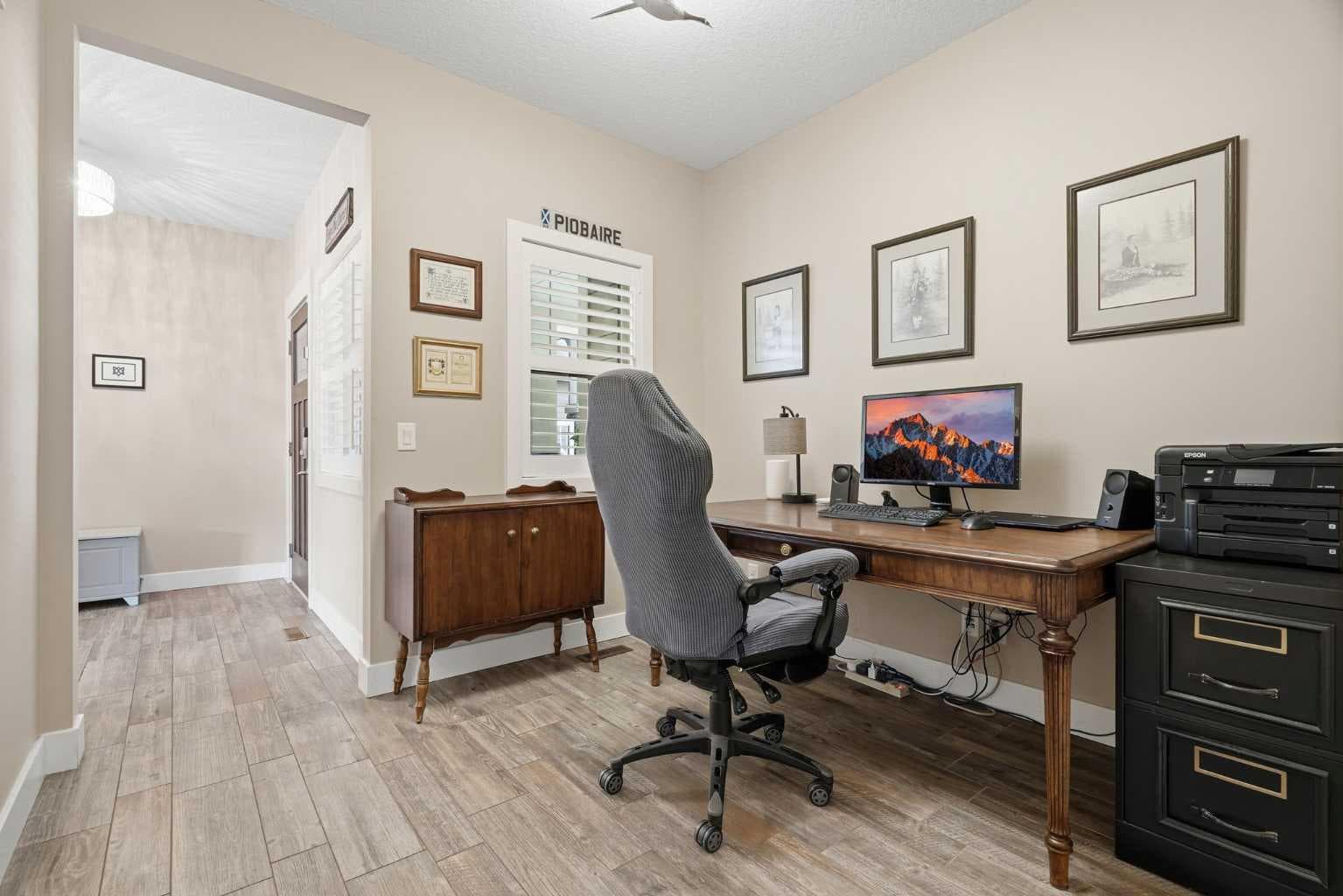 27 Sundown Way 