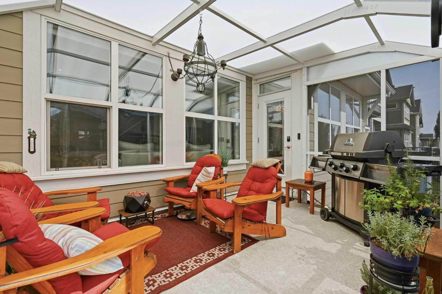 27 Sundown Way 