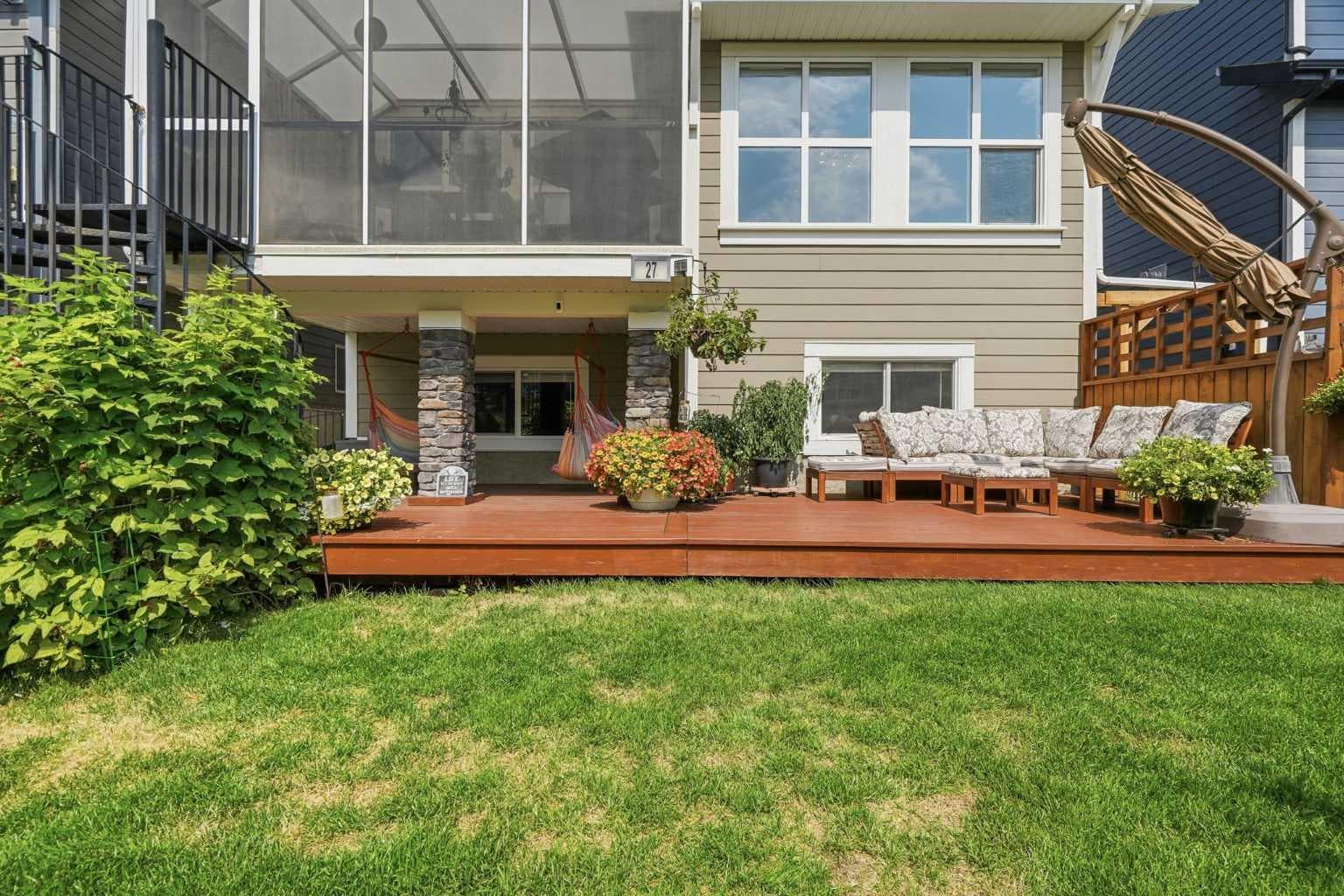 27 Sundown Way 