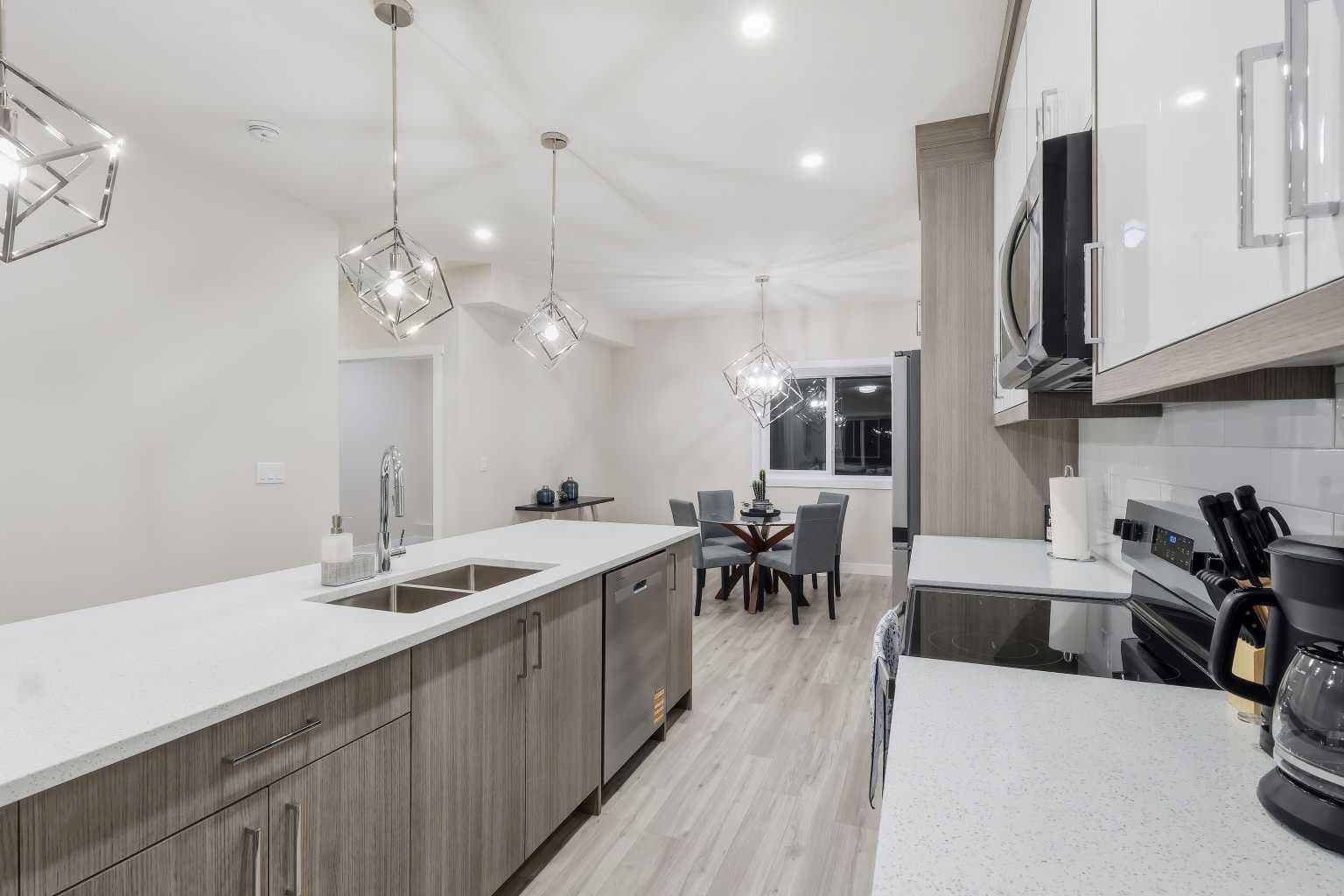 110 Red Sky Villas NE