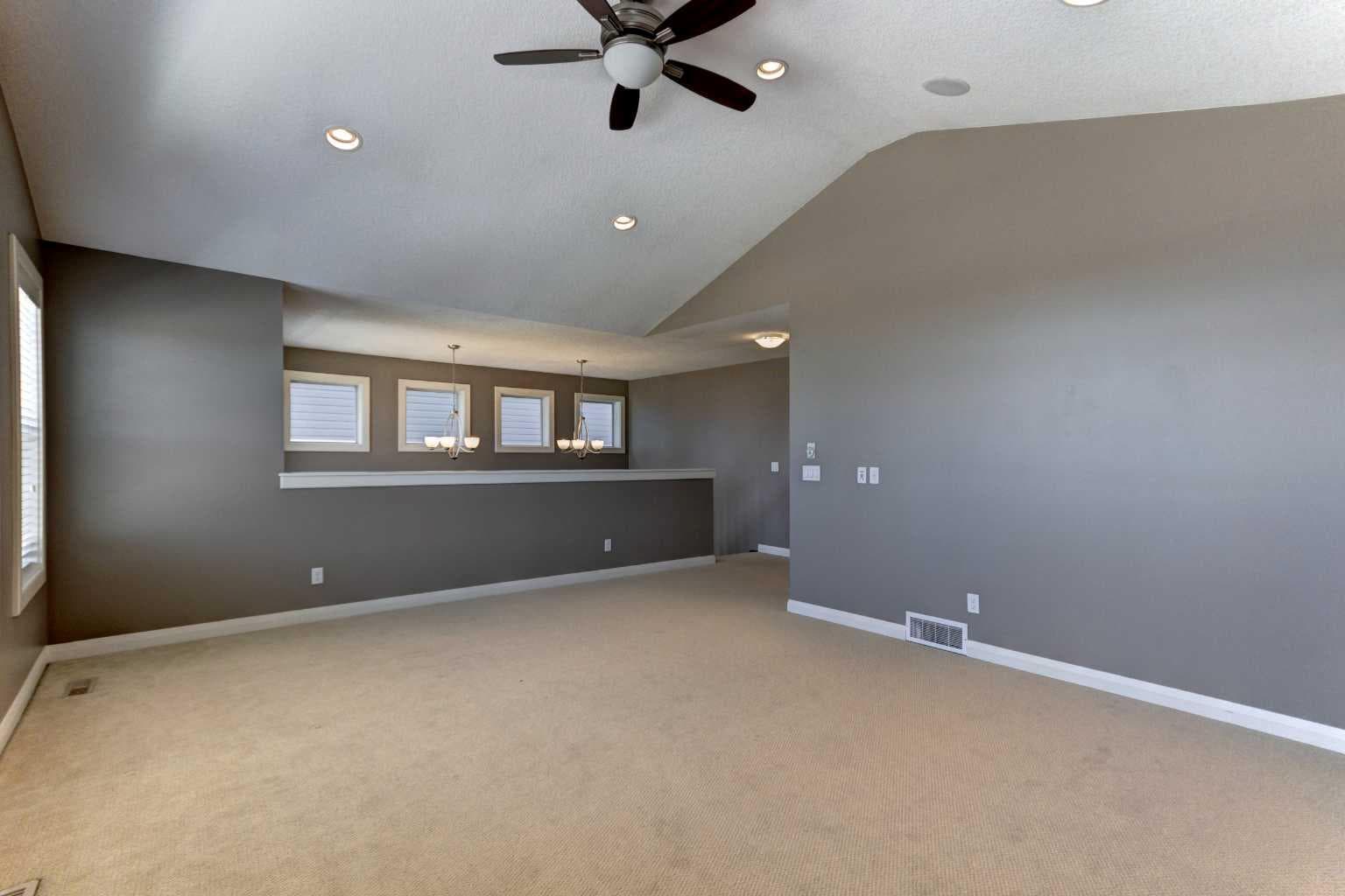 406 Silverado Boulevard SW