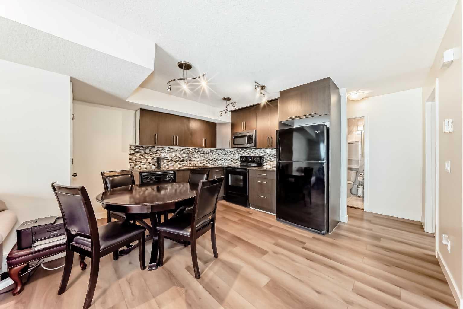 143, 300 MARINA Drive 