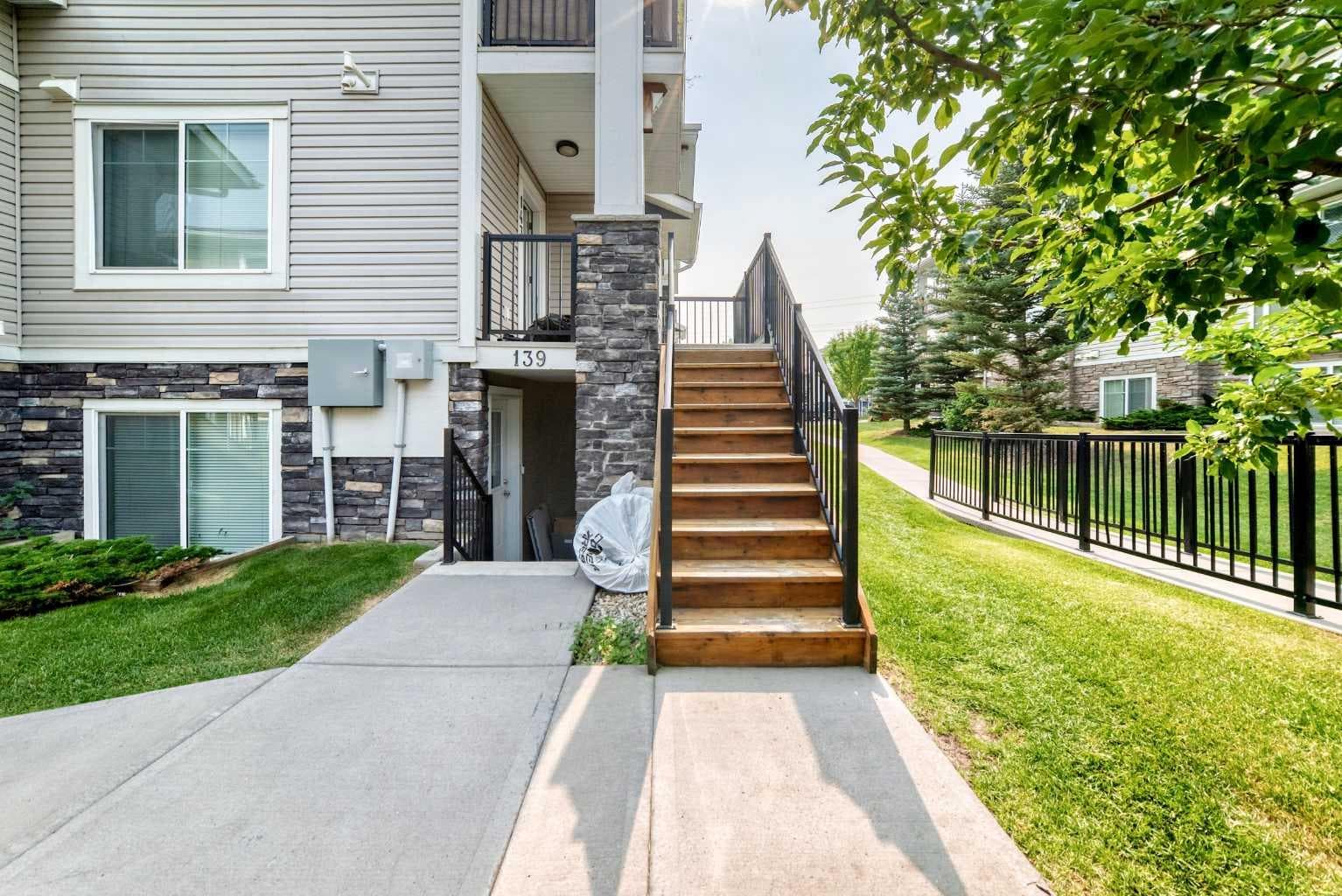 143, 300 MARINA Drive 