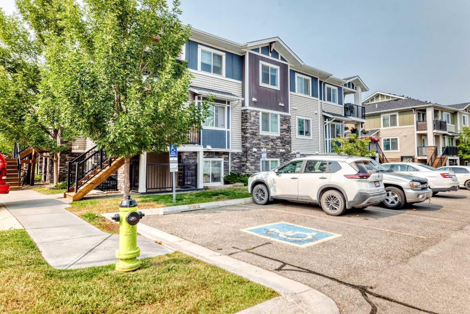 143, 300 MARINA Drive 