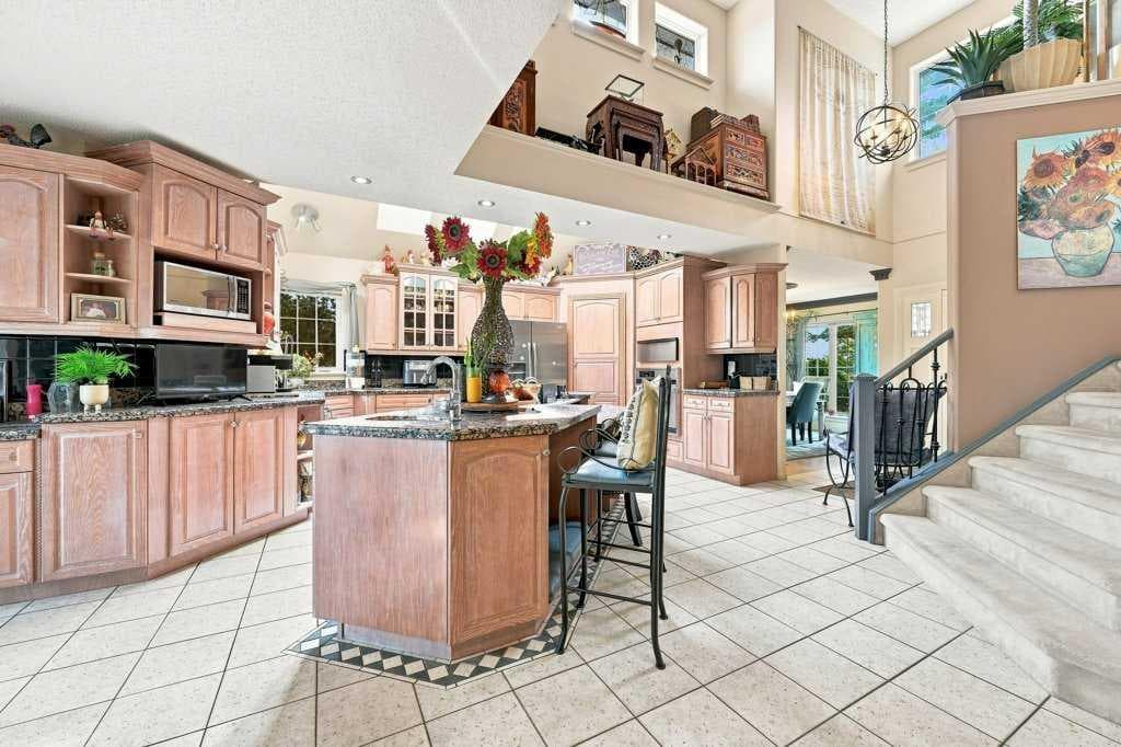 236 Chaparral Drive SE