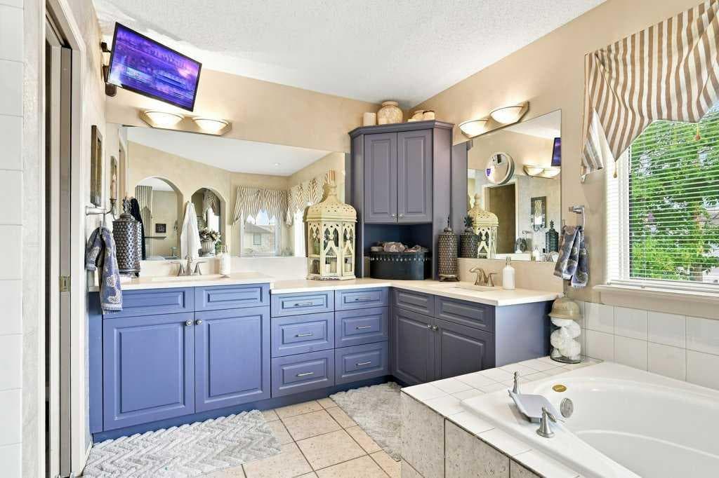 236 Chaparral Drive SE