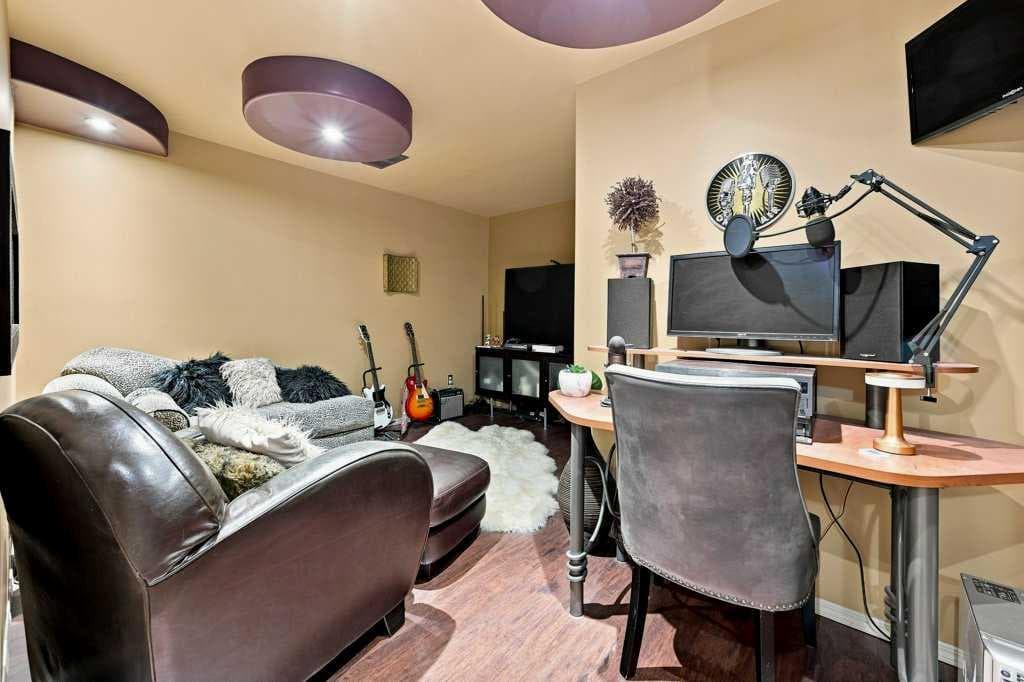 236 Chaparral Drive SE