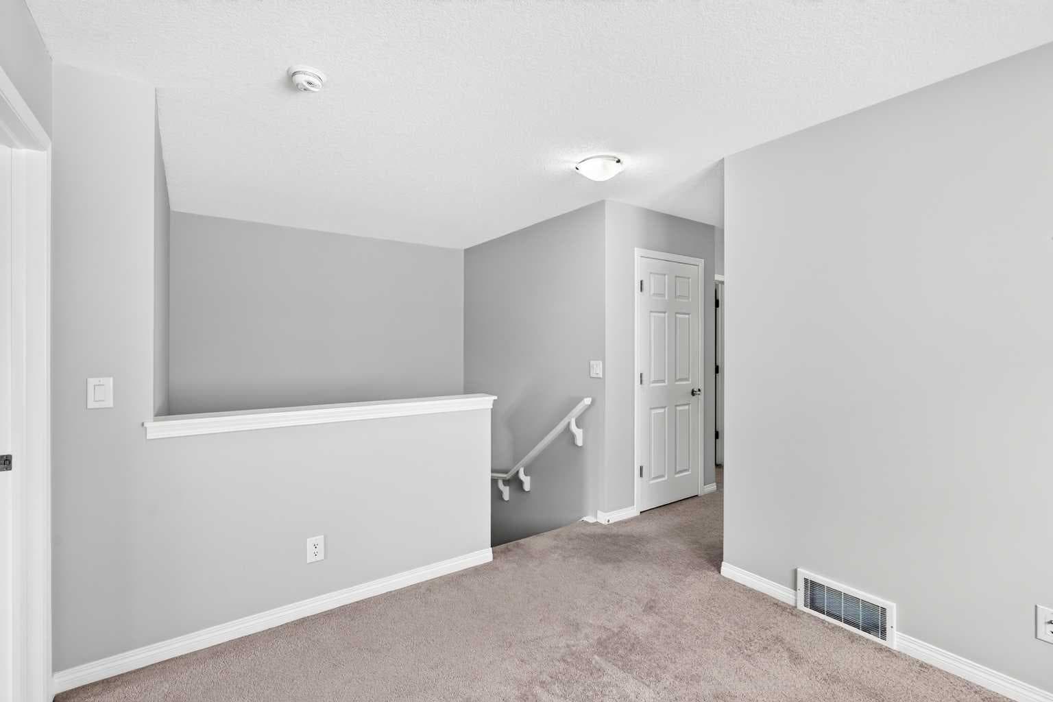30 Yorkville Boulevard SW