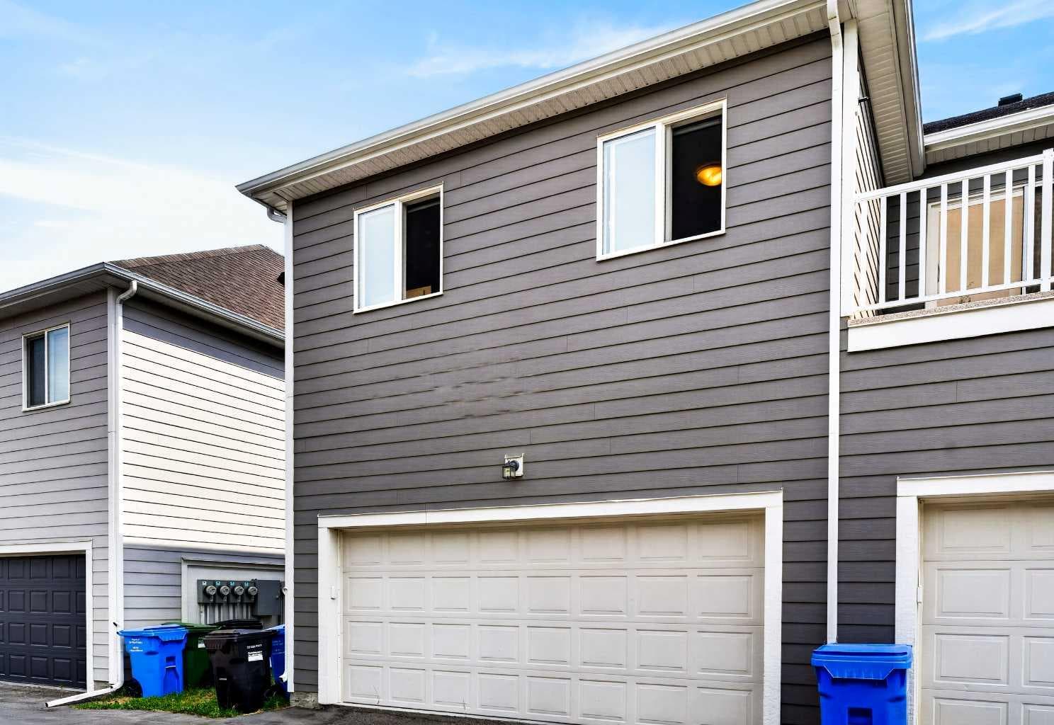 30 Yorkville Boulevard SW