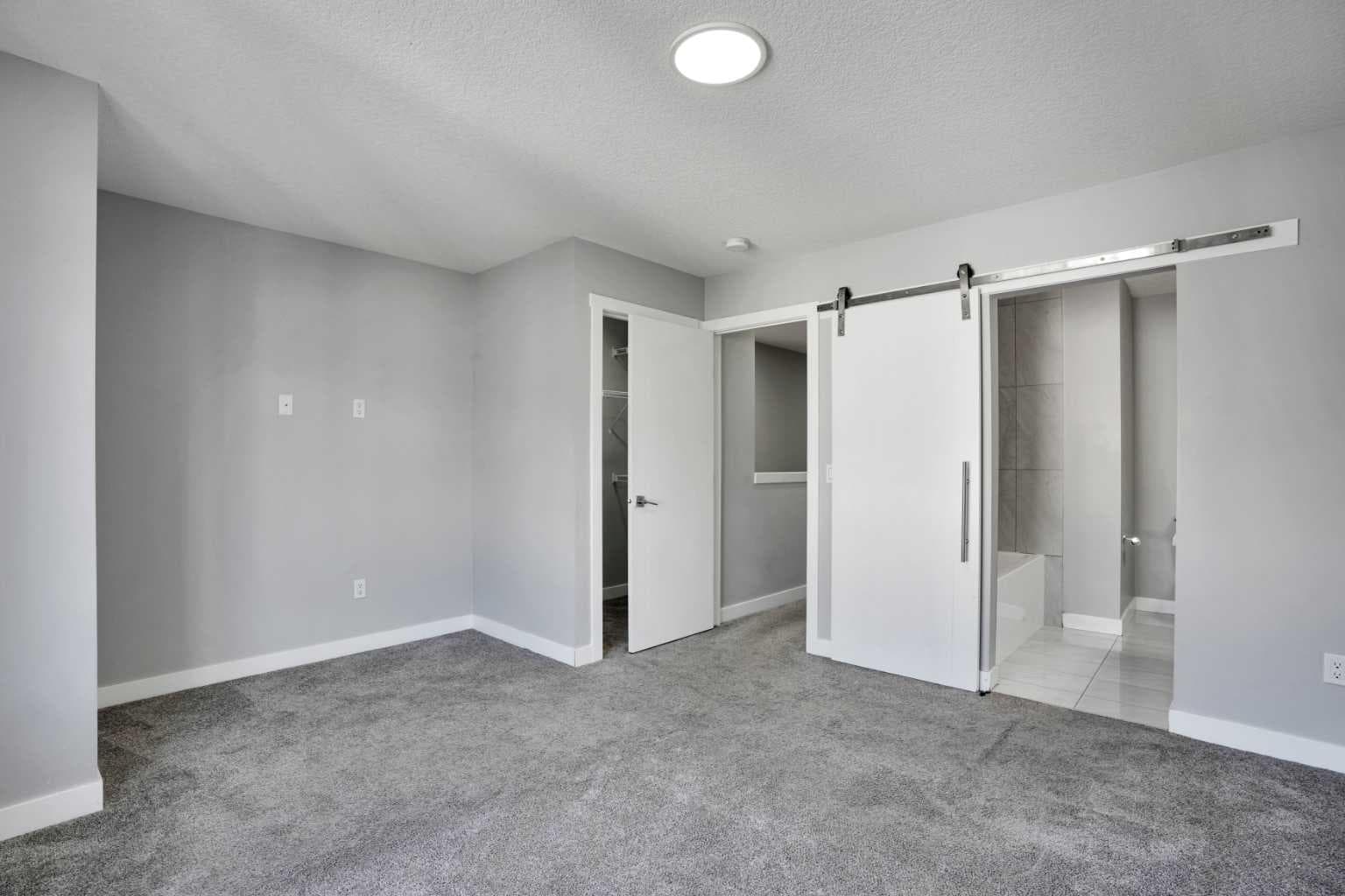 410, 95 Skyview Close NE
