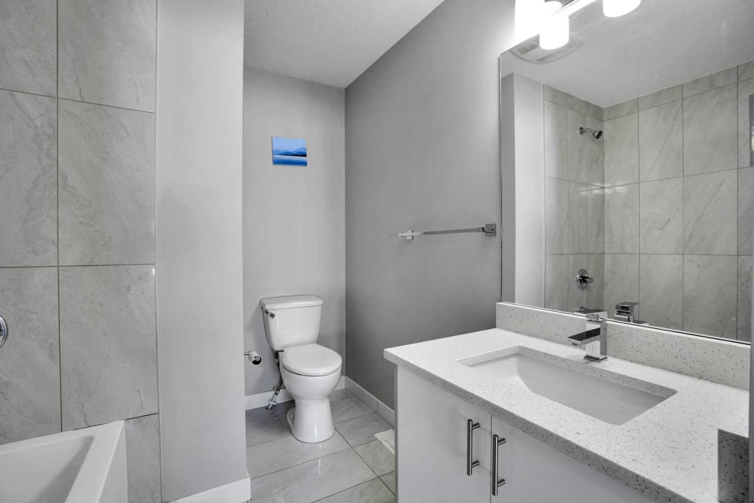 410, 95 Skyview Close NE
