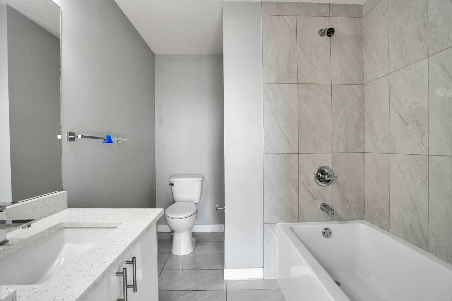 410, 95 Skyview Close NE