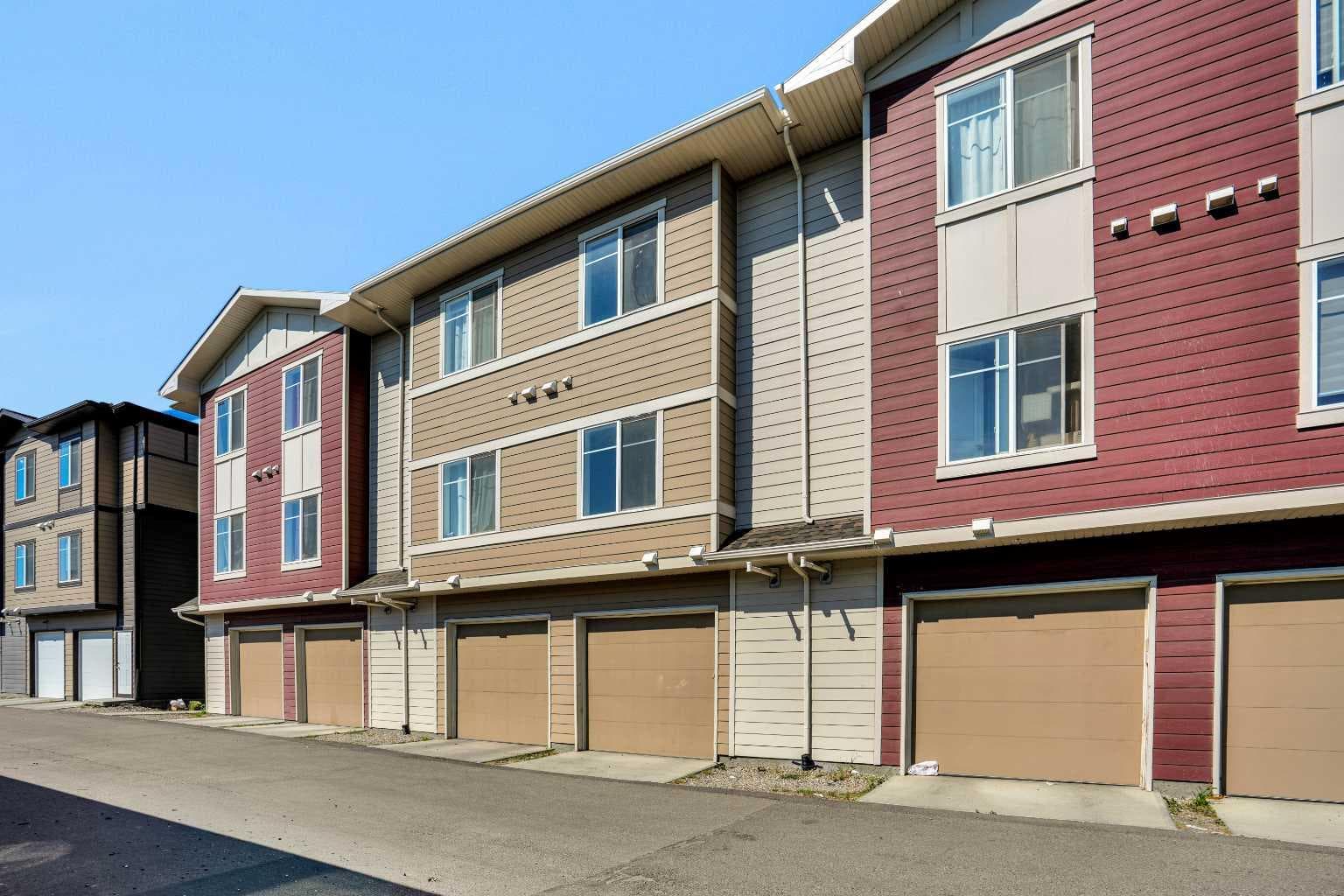 410, 95 Skyview Close NE