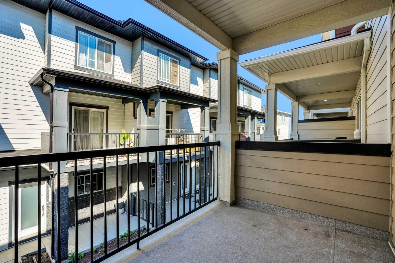 410, 95 Skyview Close NE
