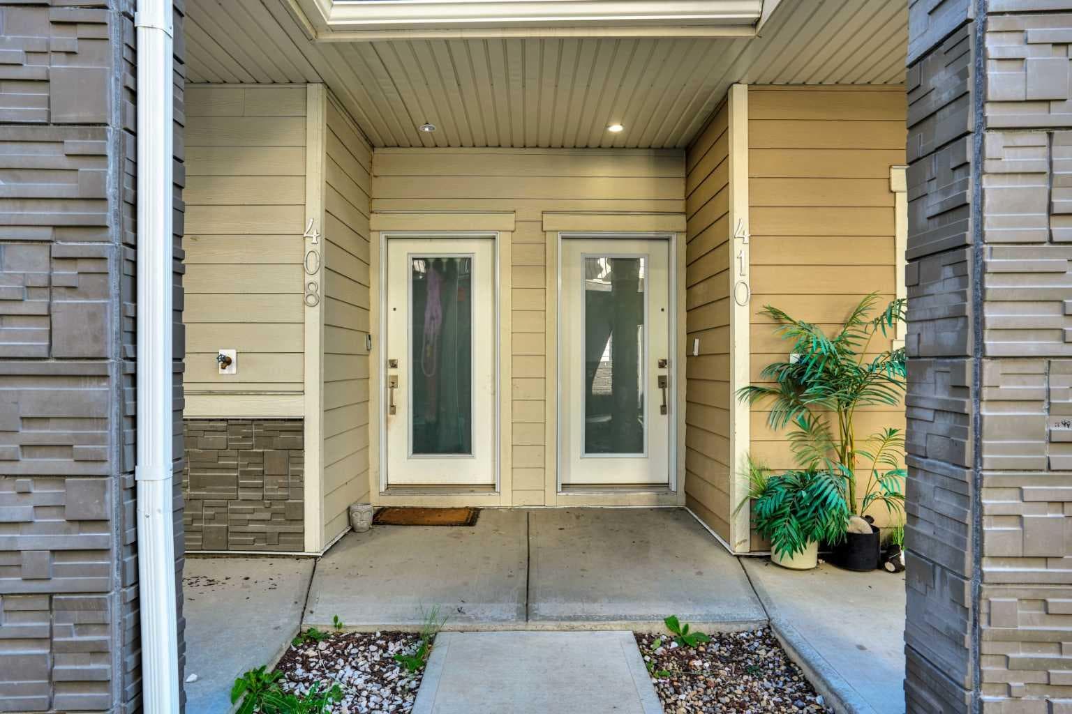 410, 95 Skyview Close NE