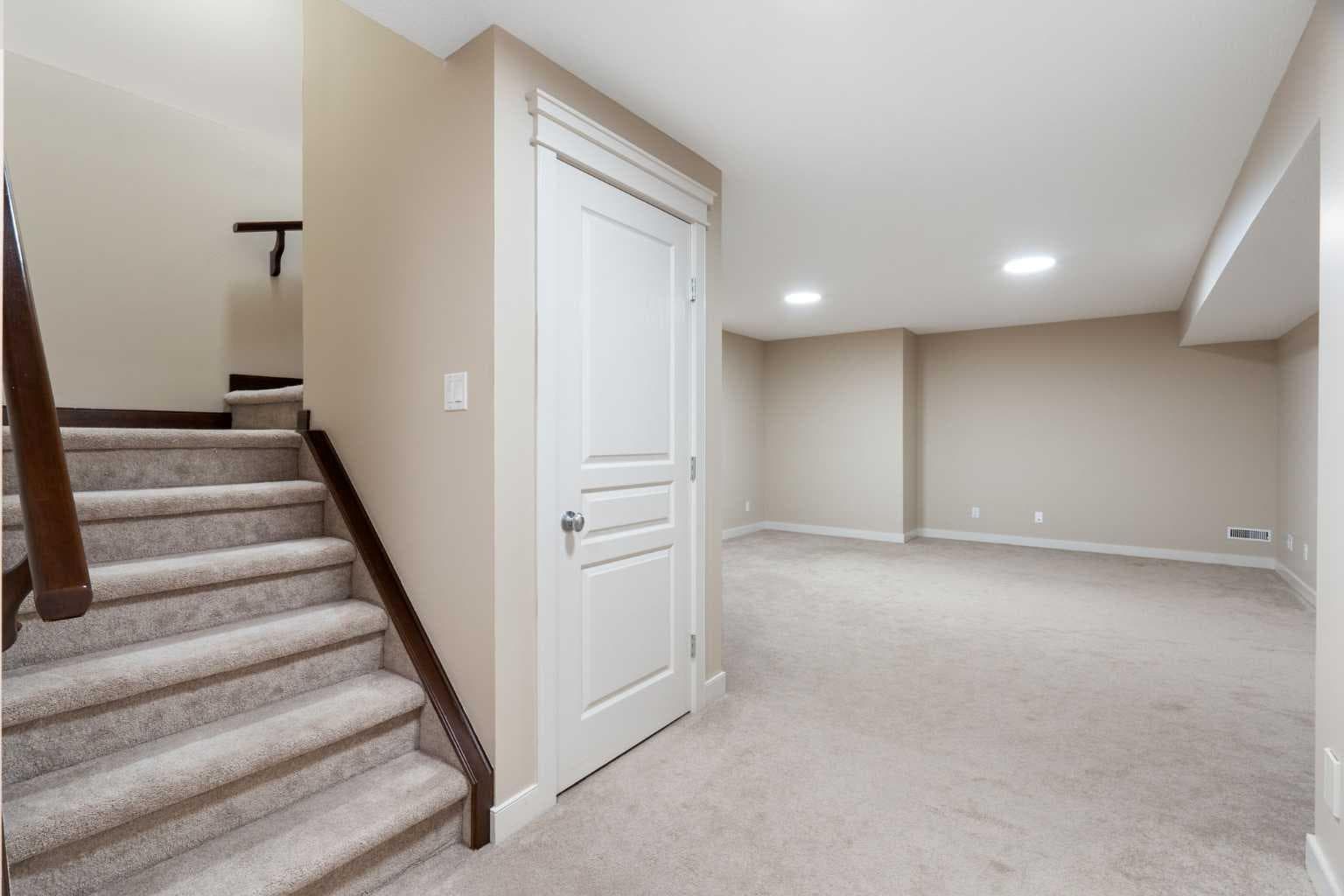 2449 Ravenswood View SE