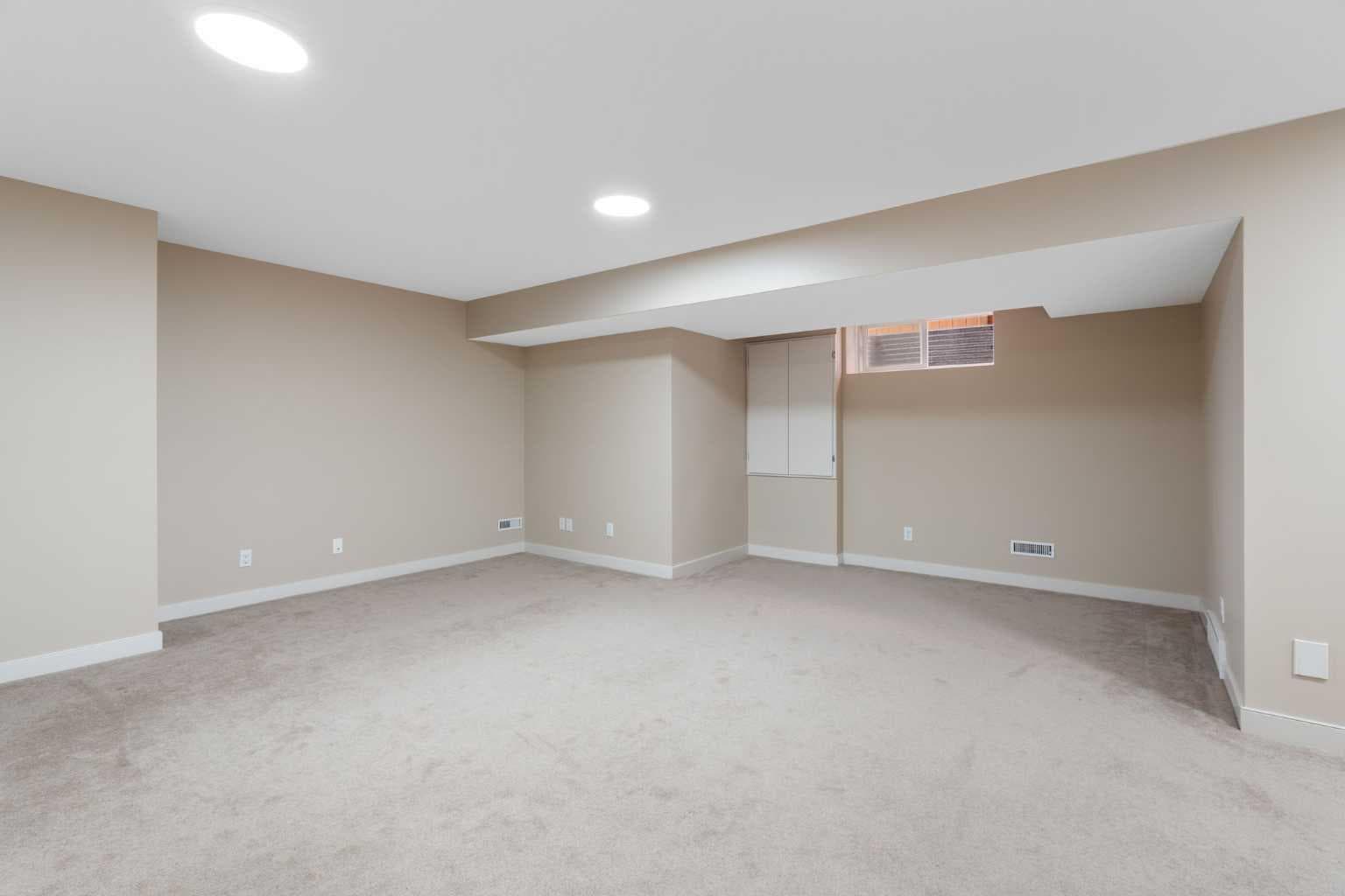 2449 Ravenswood View SE