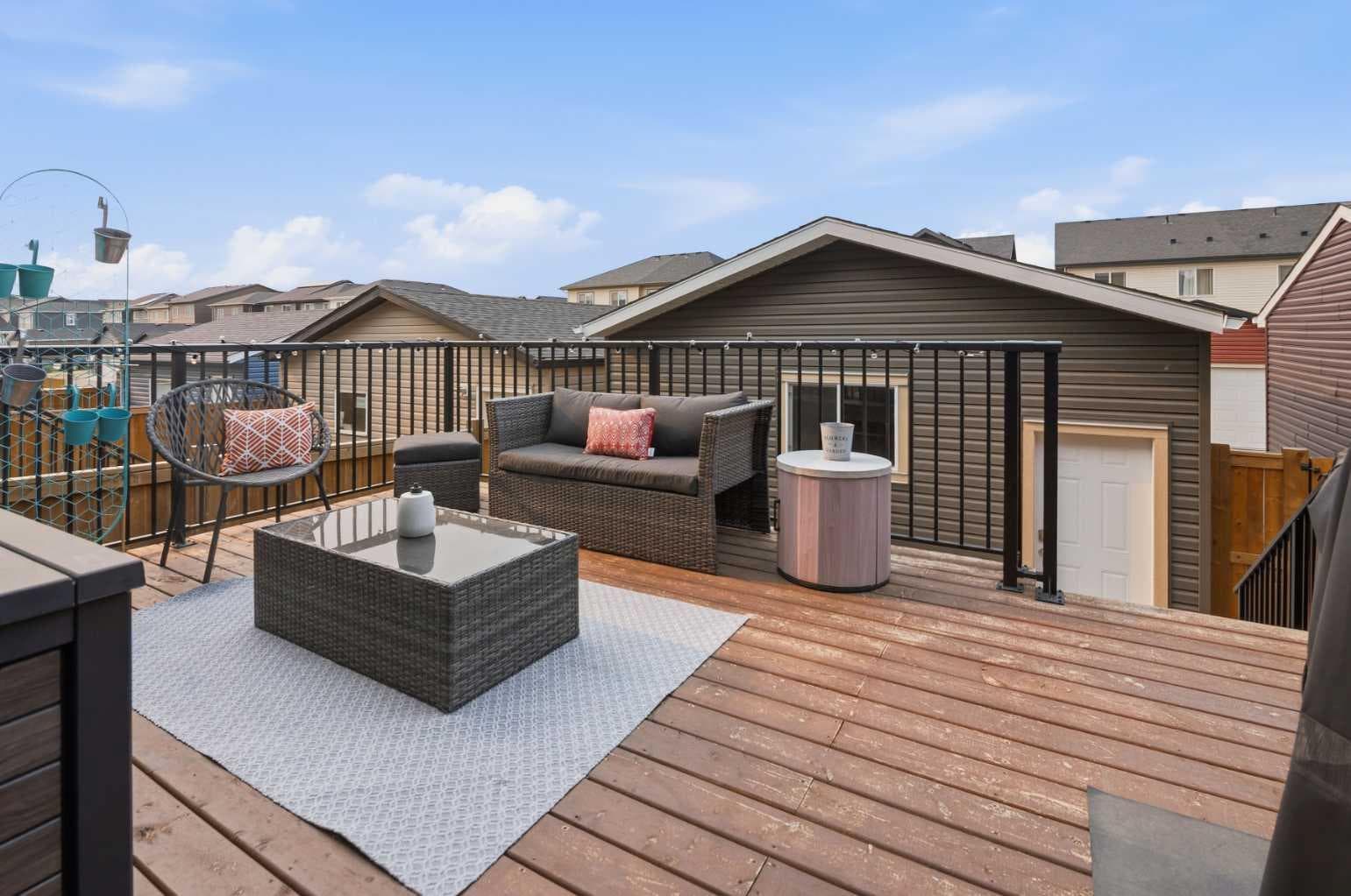 144 Amblehurst Green NW