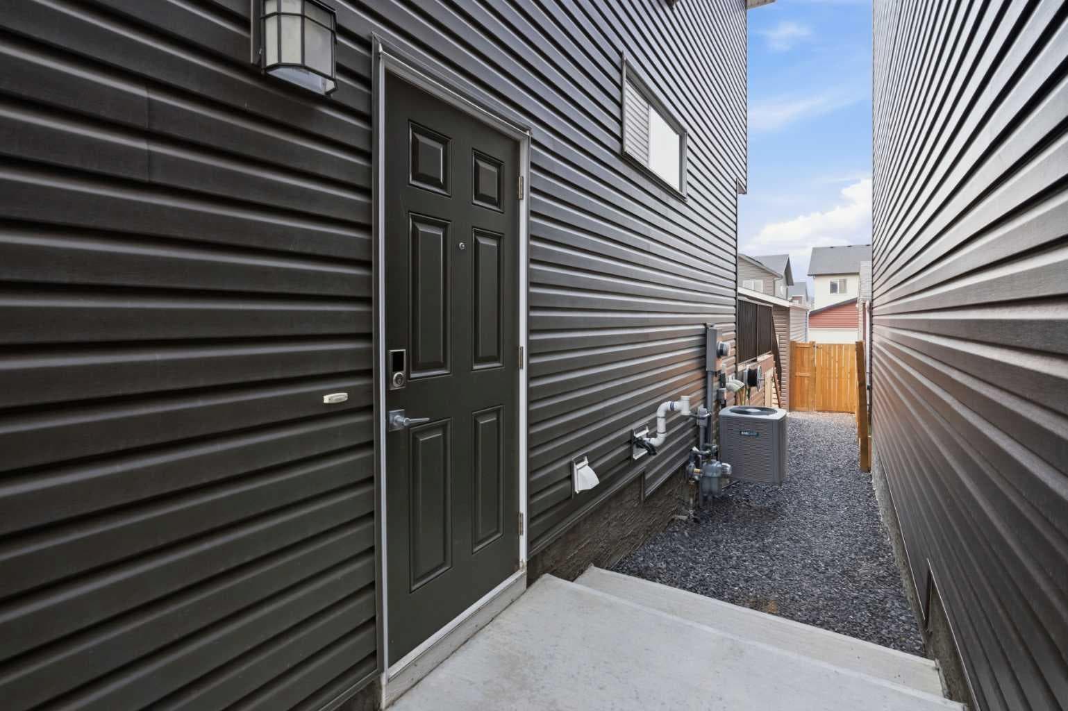 144 Amblehurst Green NW