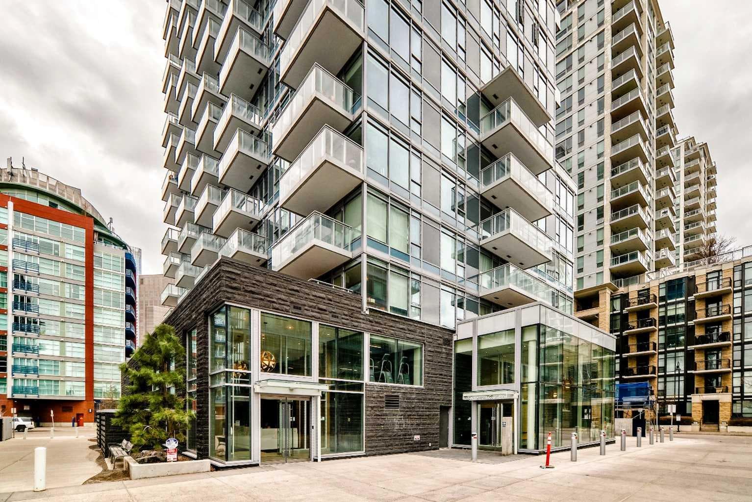 104, 108 Waterfront Court SW