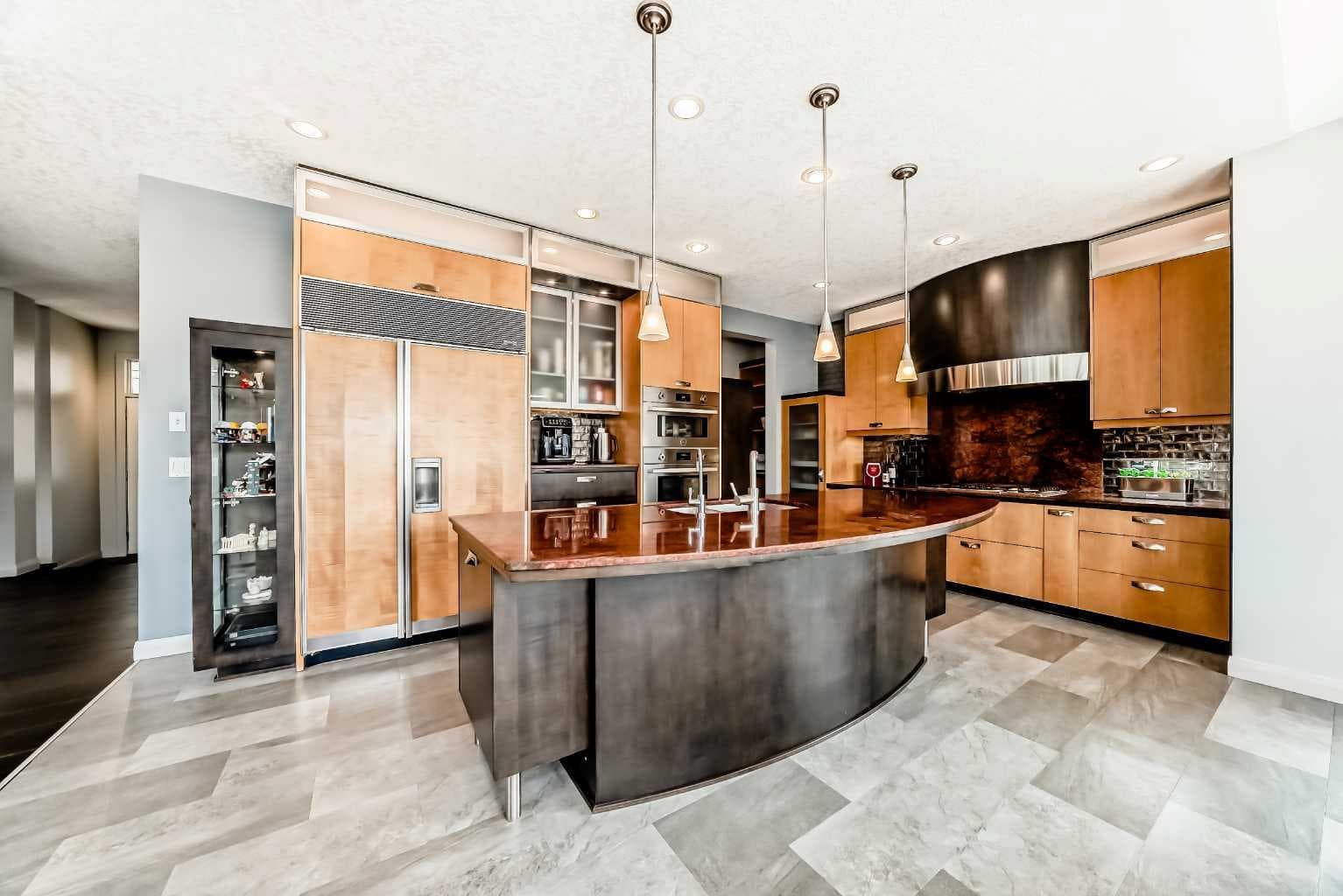 11 Cresthaven Bay SW