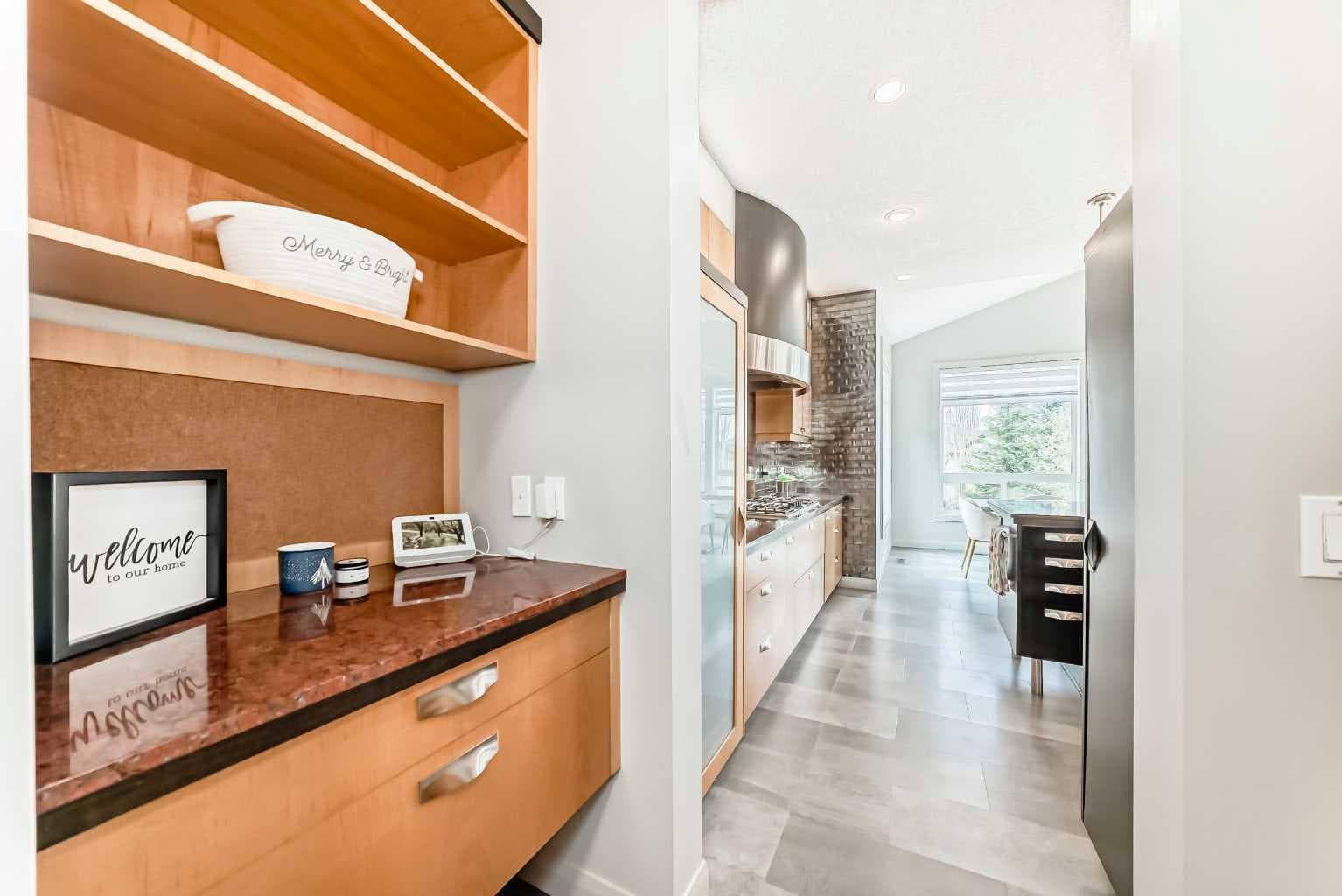 11 Cresthaven Bay SW