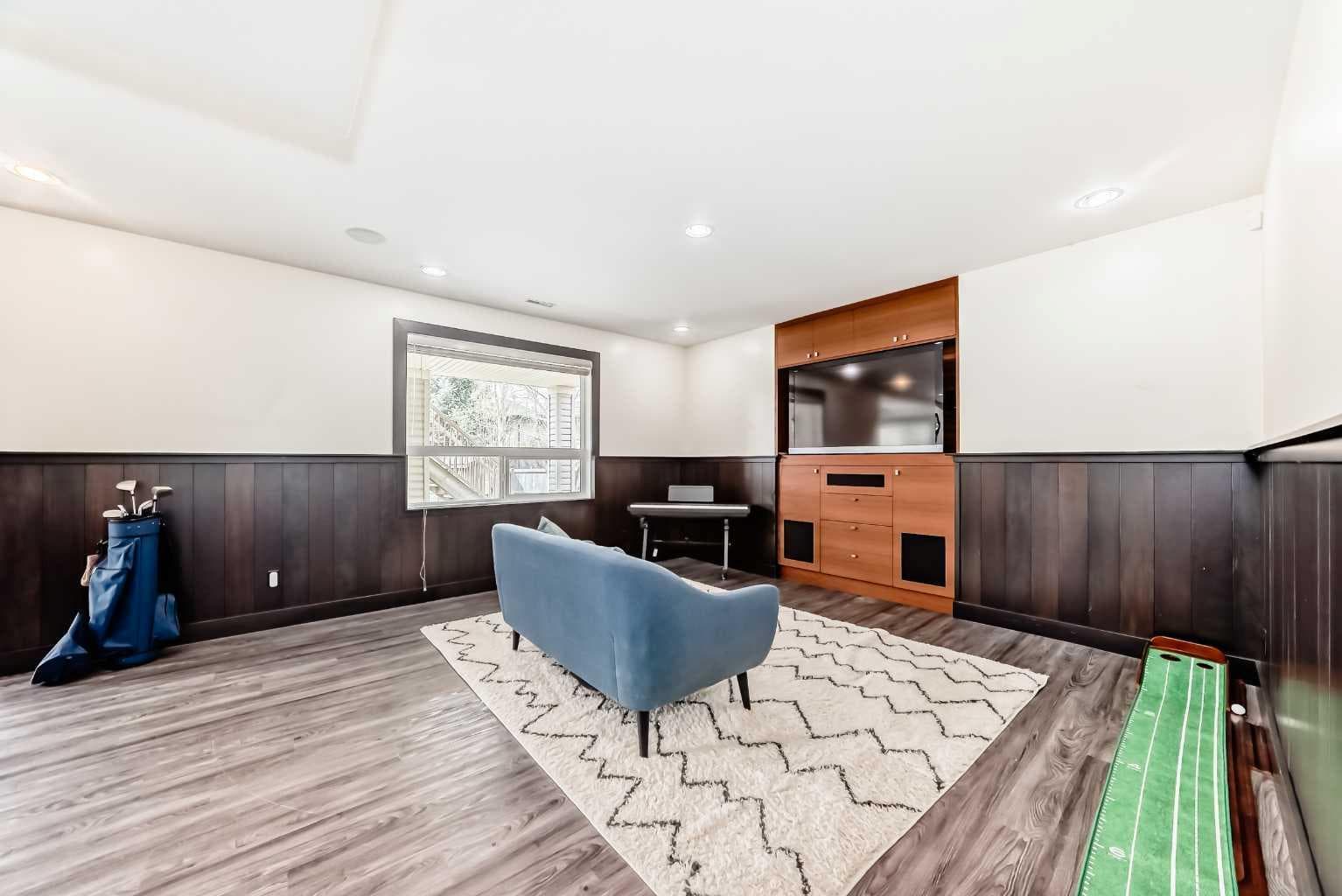 11 Cresthaven Bay SW