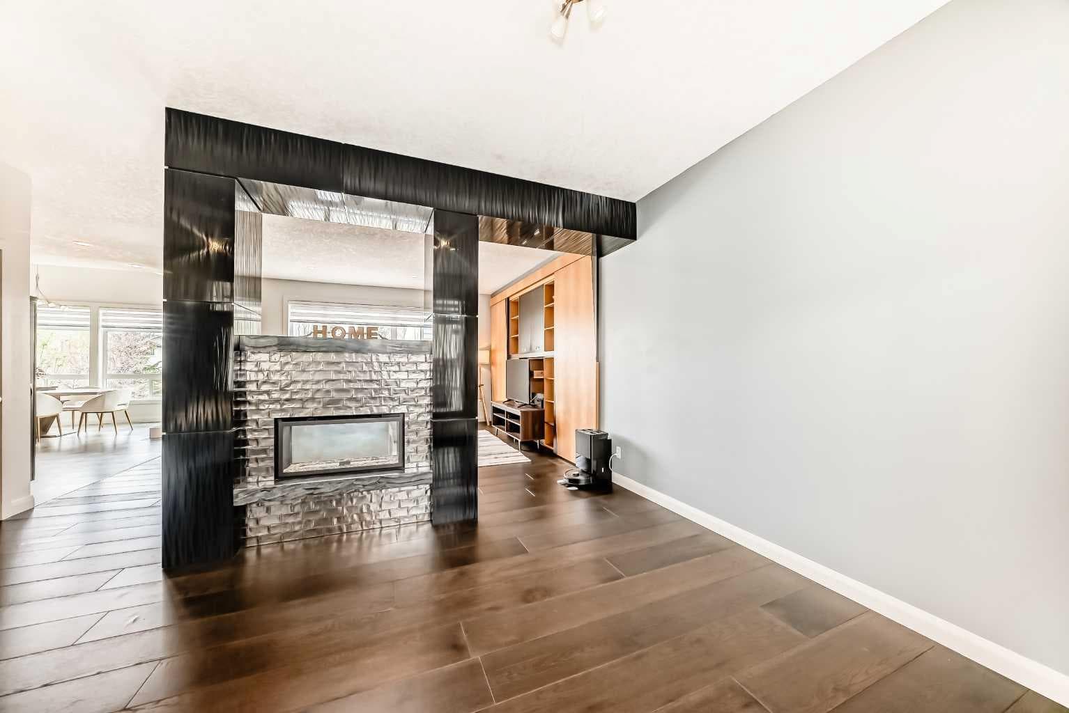 11 Cresthaven Bay SW