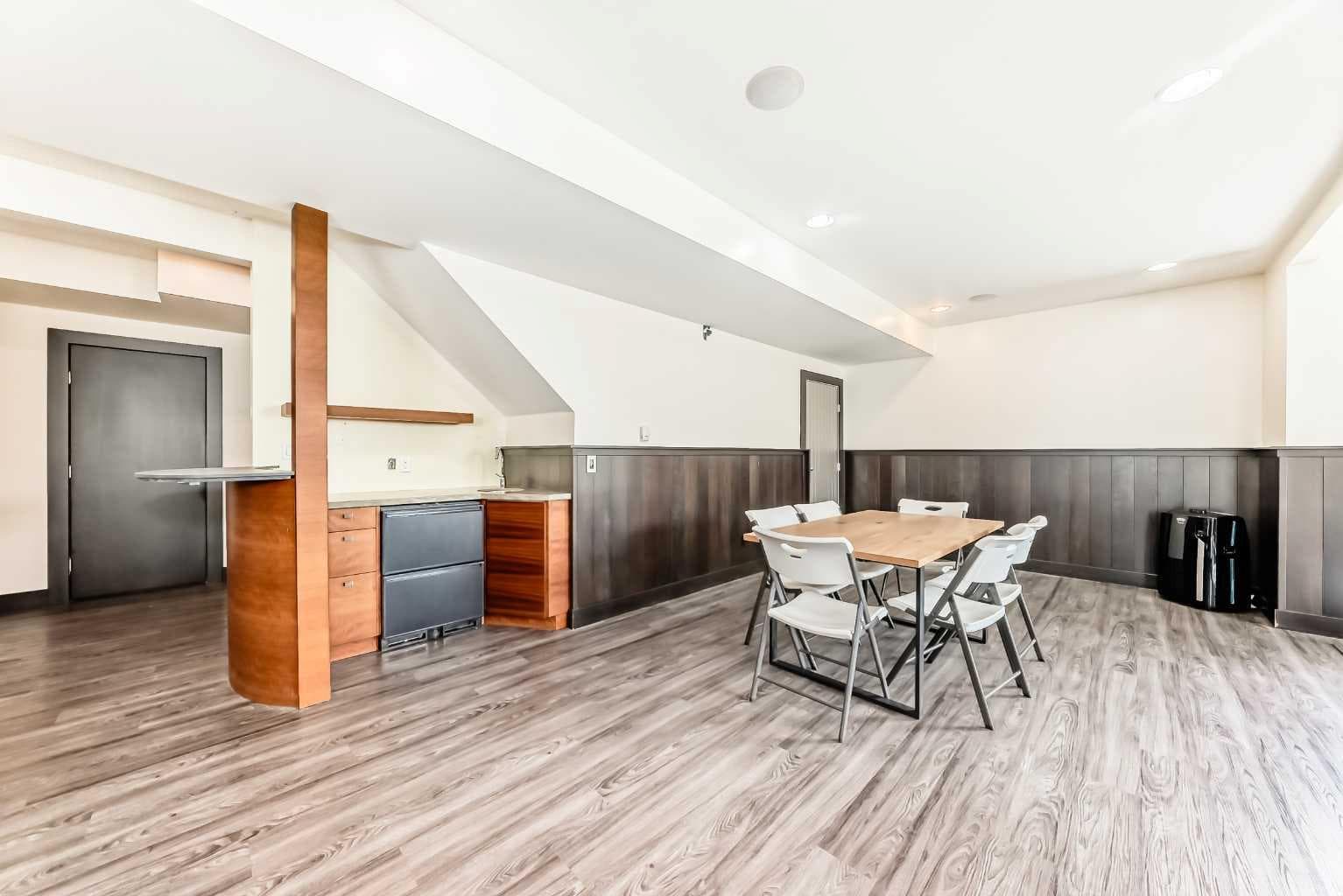 11 Cresthaven Bay SW