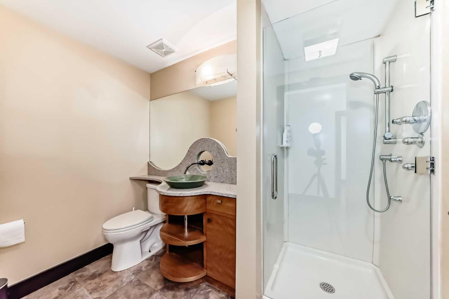 11 Cresthaven Bay SW