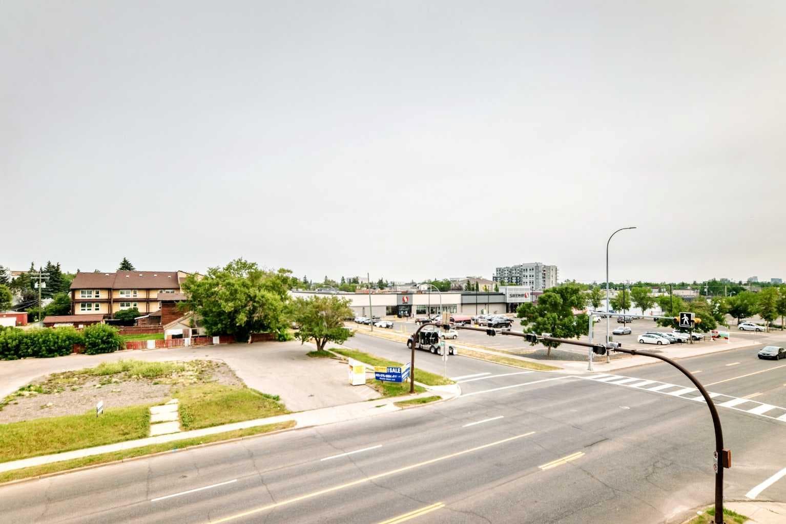 301, 1905 Centre Street NW