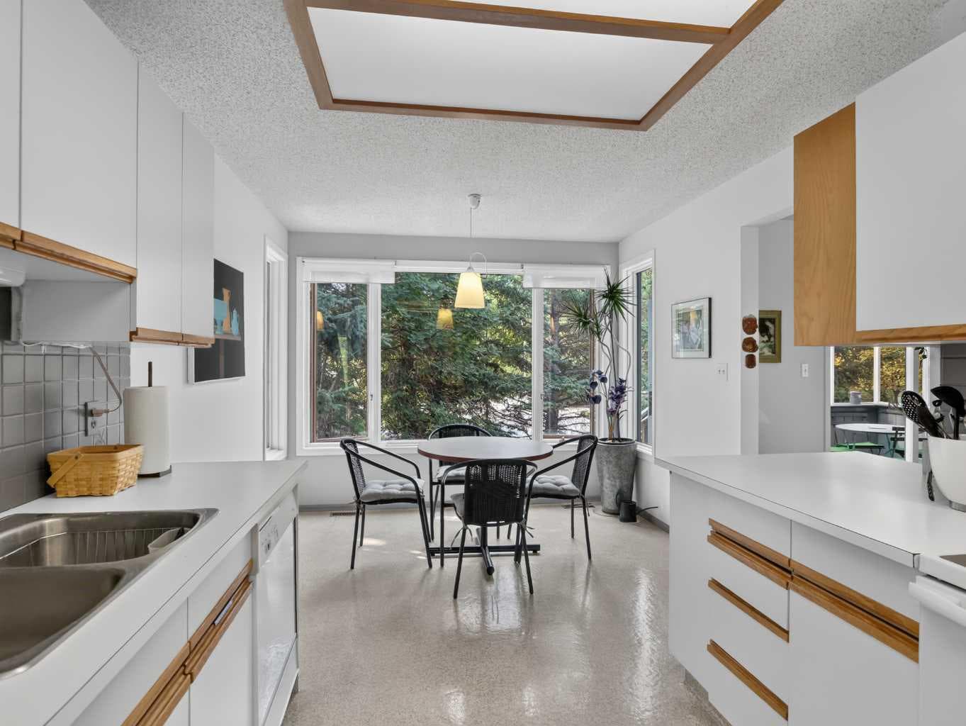 22 Pinewood Crescent 